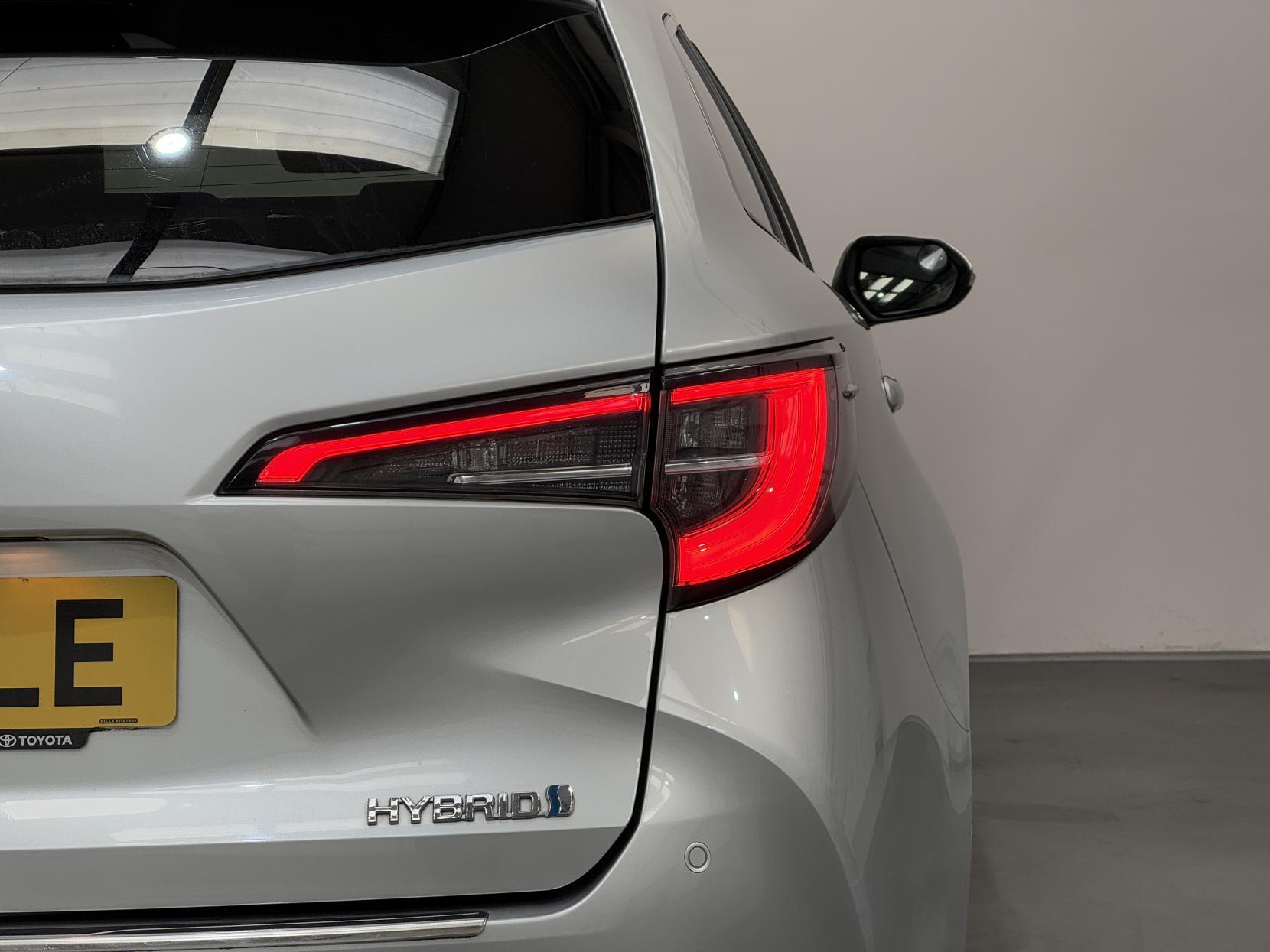 Toyota Corolla view 14