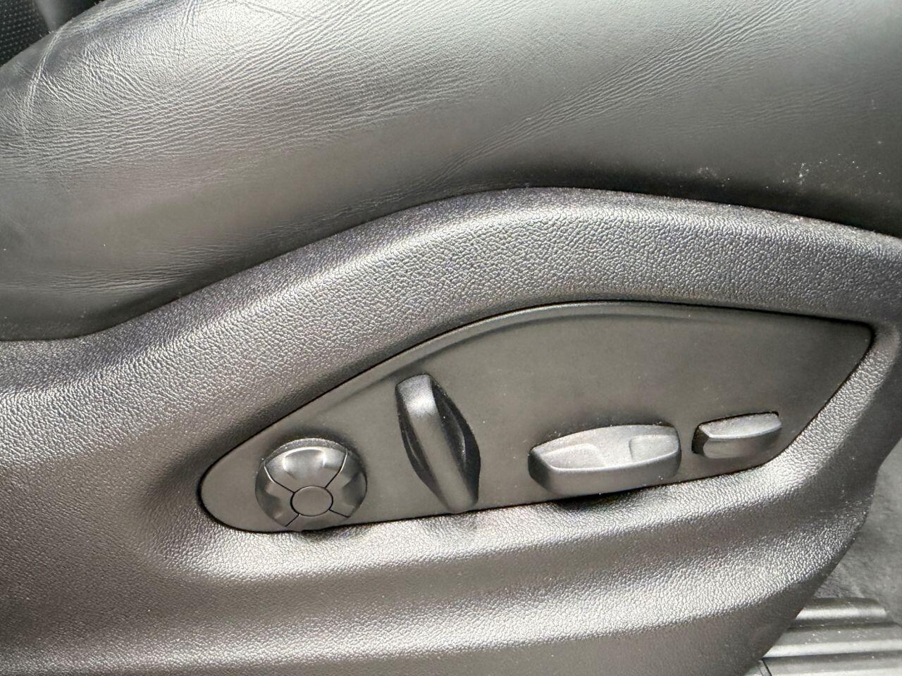 Porsche Cayenne view 36