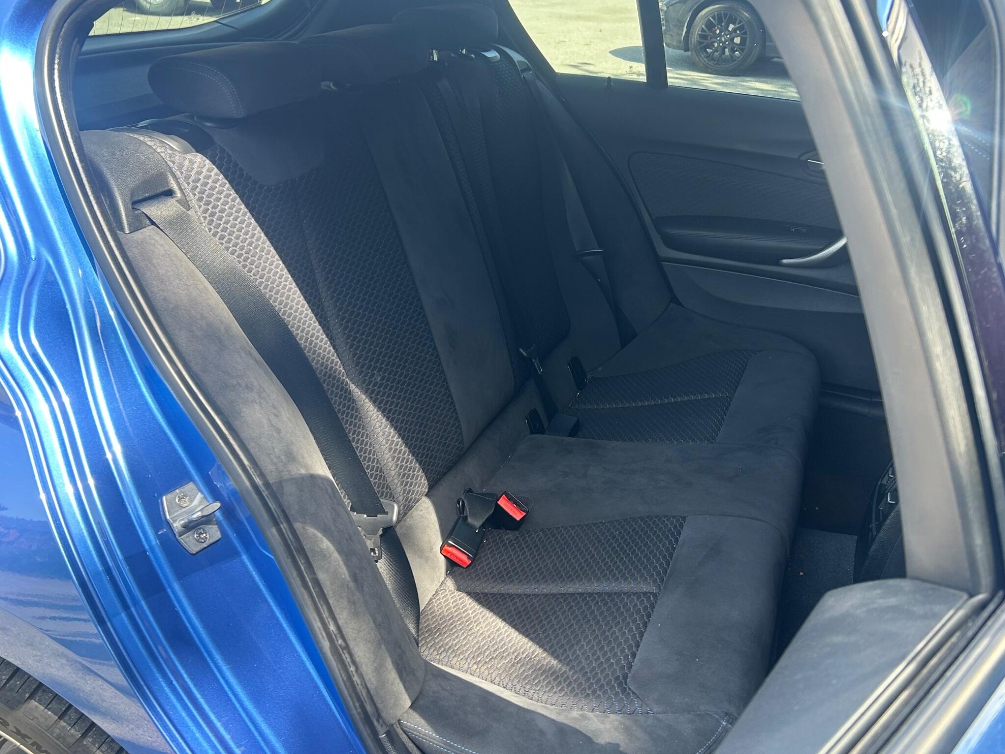 BMW 1 Series view 23