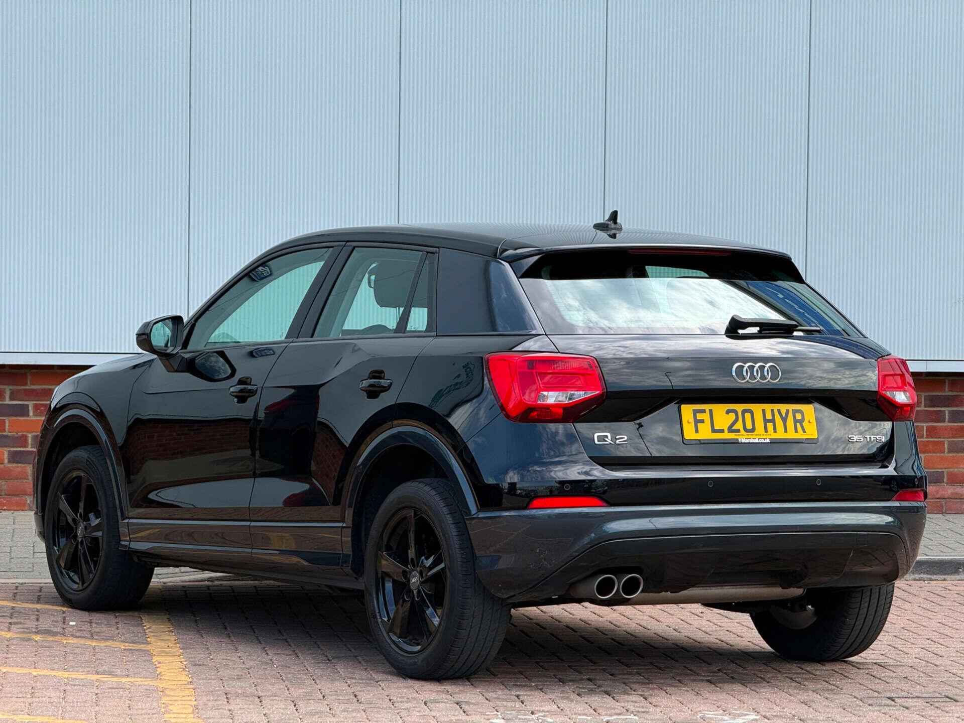 Audi Q2 view 14