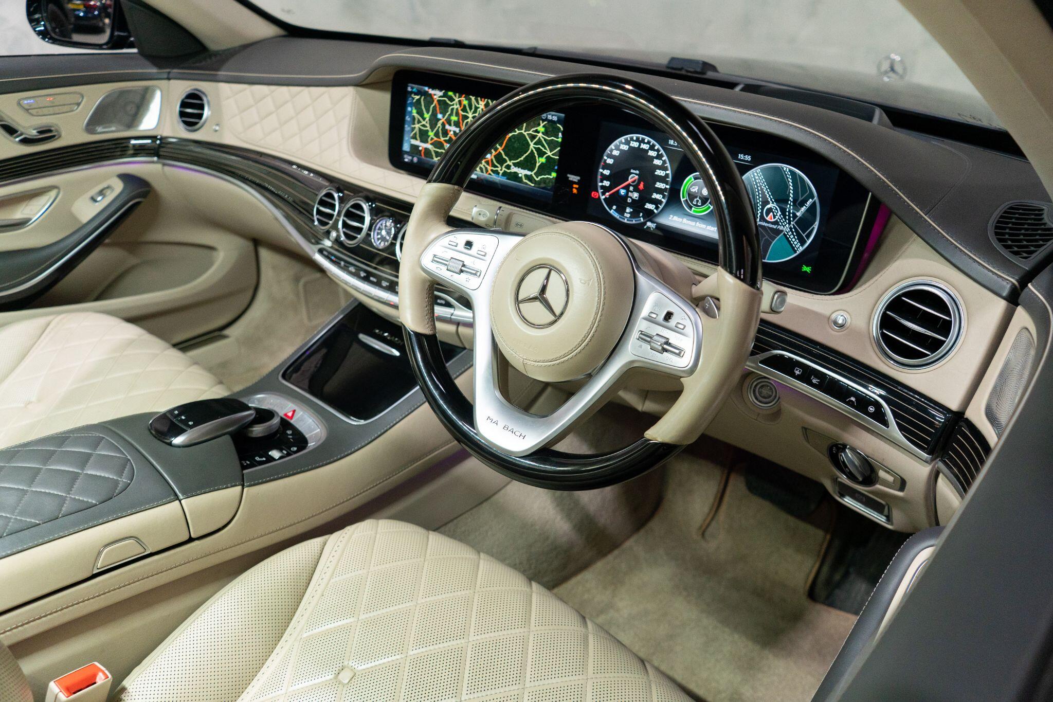 Mercedes-Benz S-Class view 11