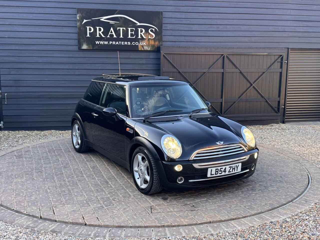 Mini Hatch view 16