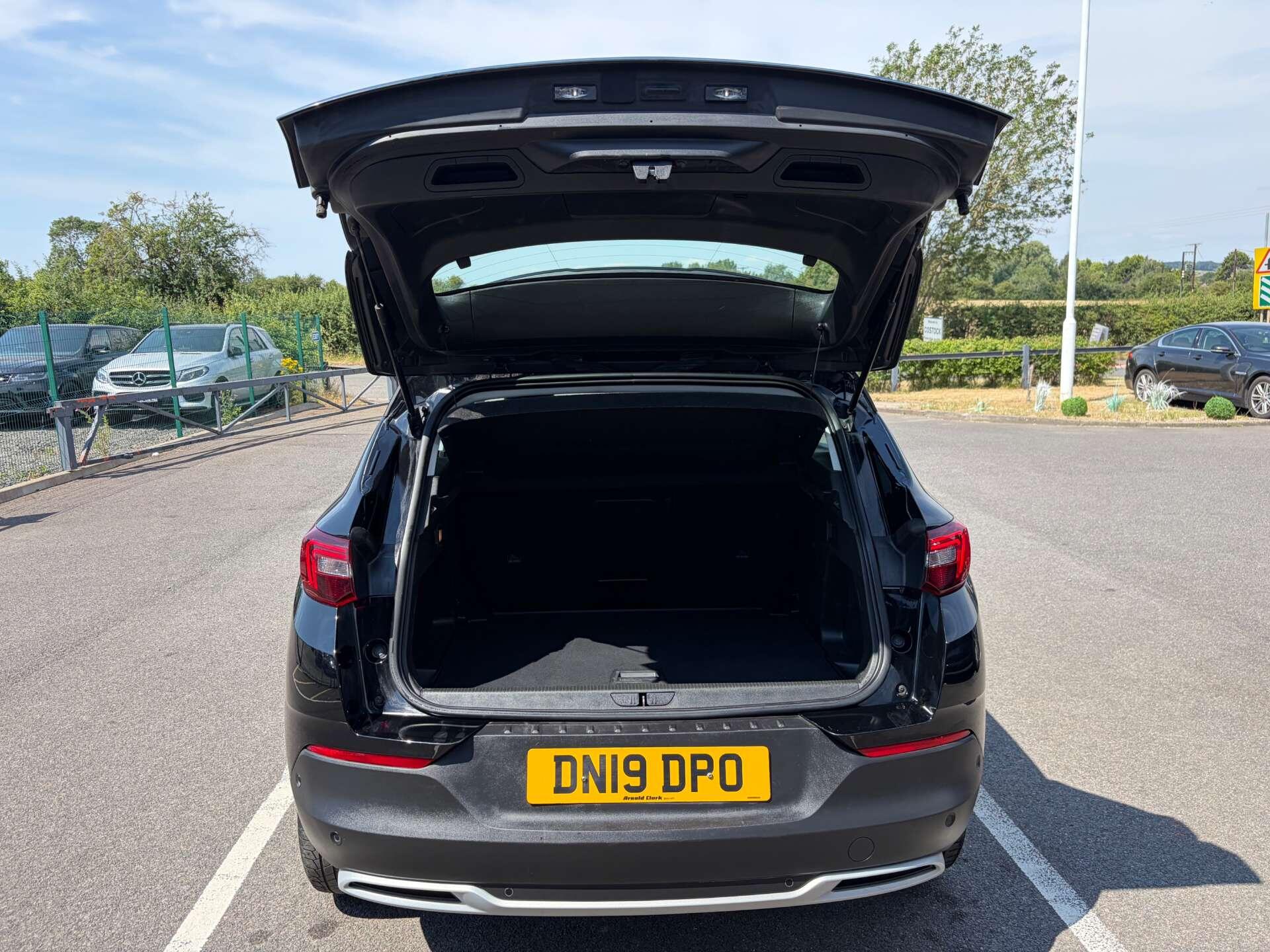 Vauxhall Grandland X view 24