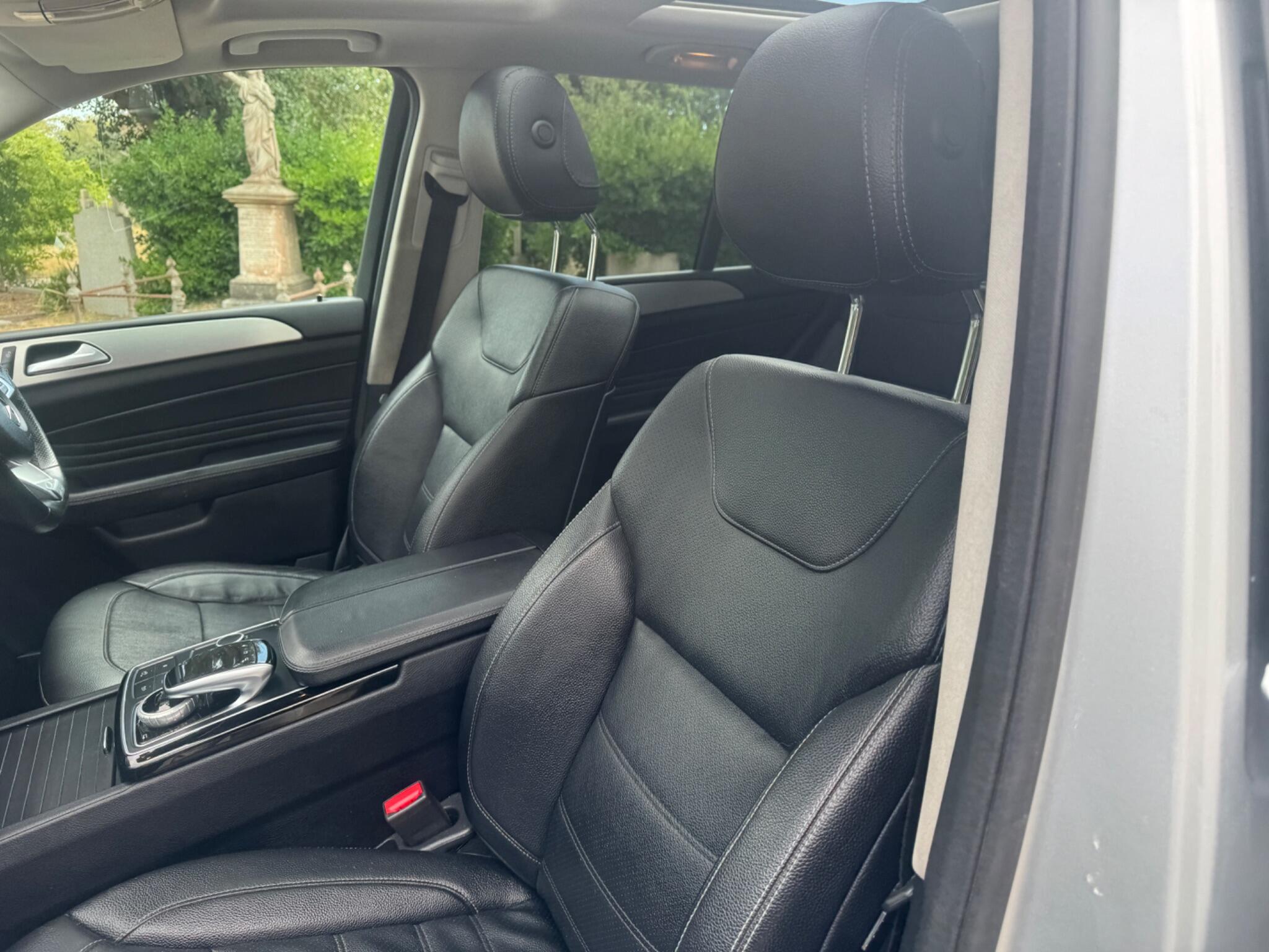 Mercedes-Benz Gle view 75