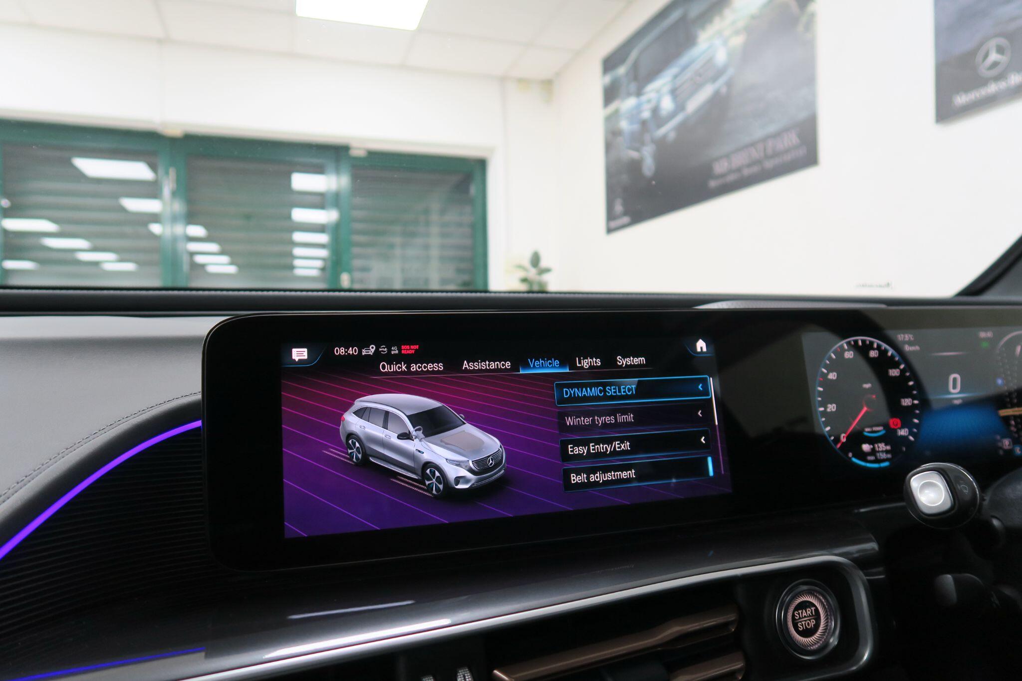 Mercedes-Benz EQC view 15