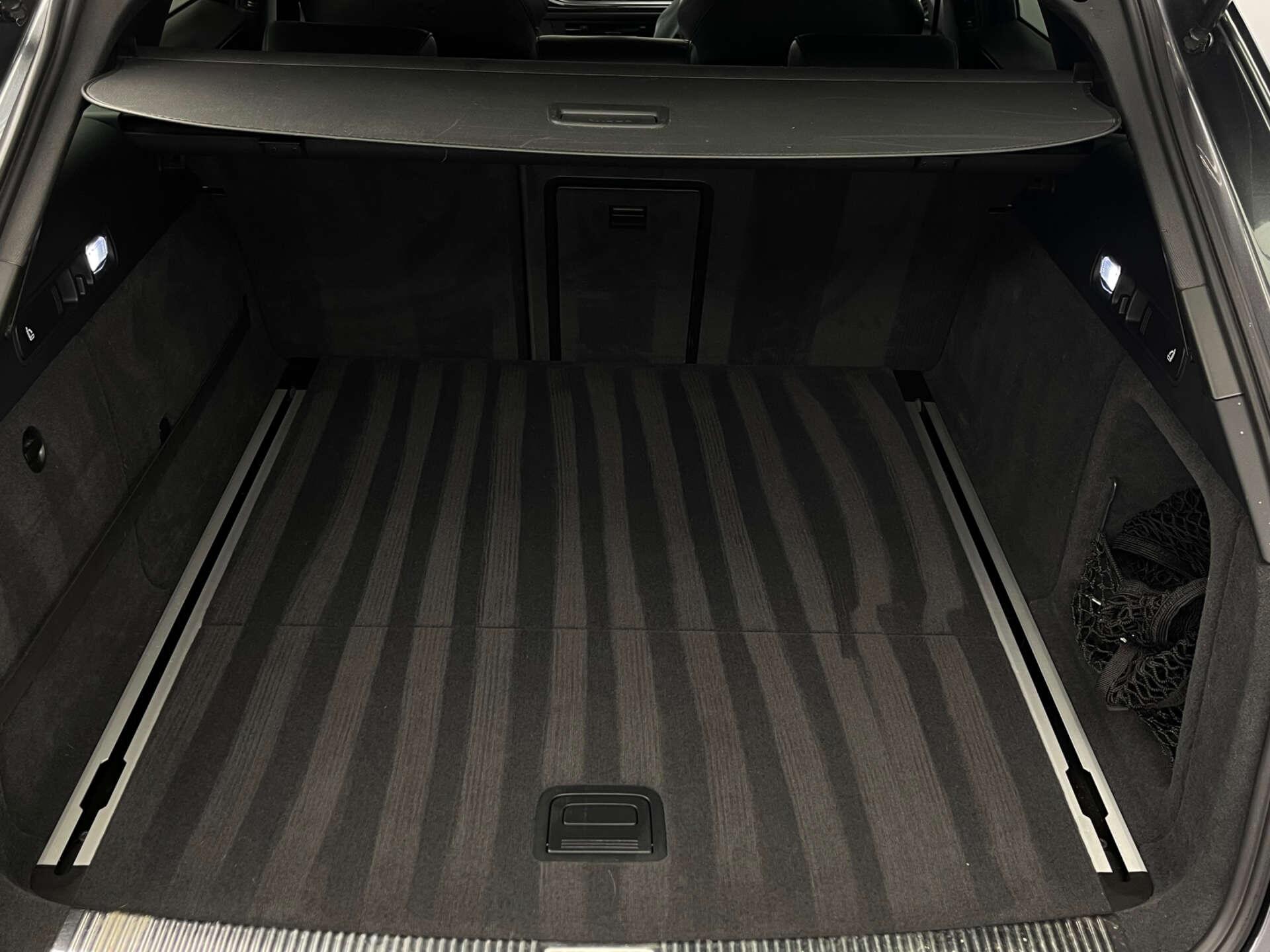 Audi RS6 Avant view 47