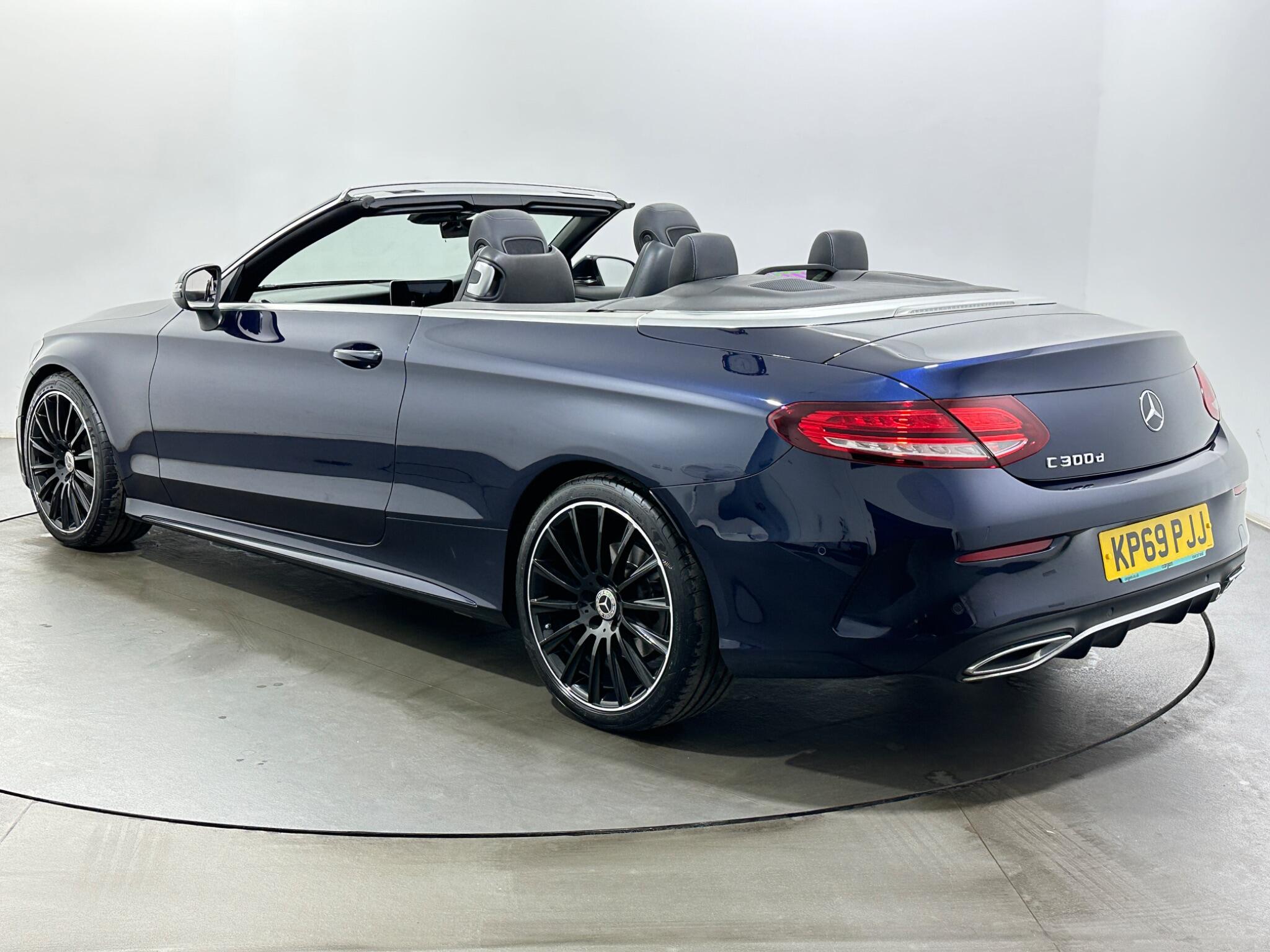 Mercedes-Benz C-Class view 6
