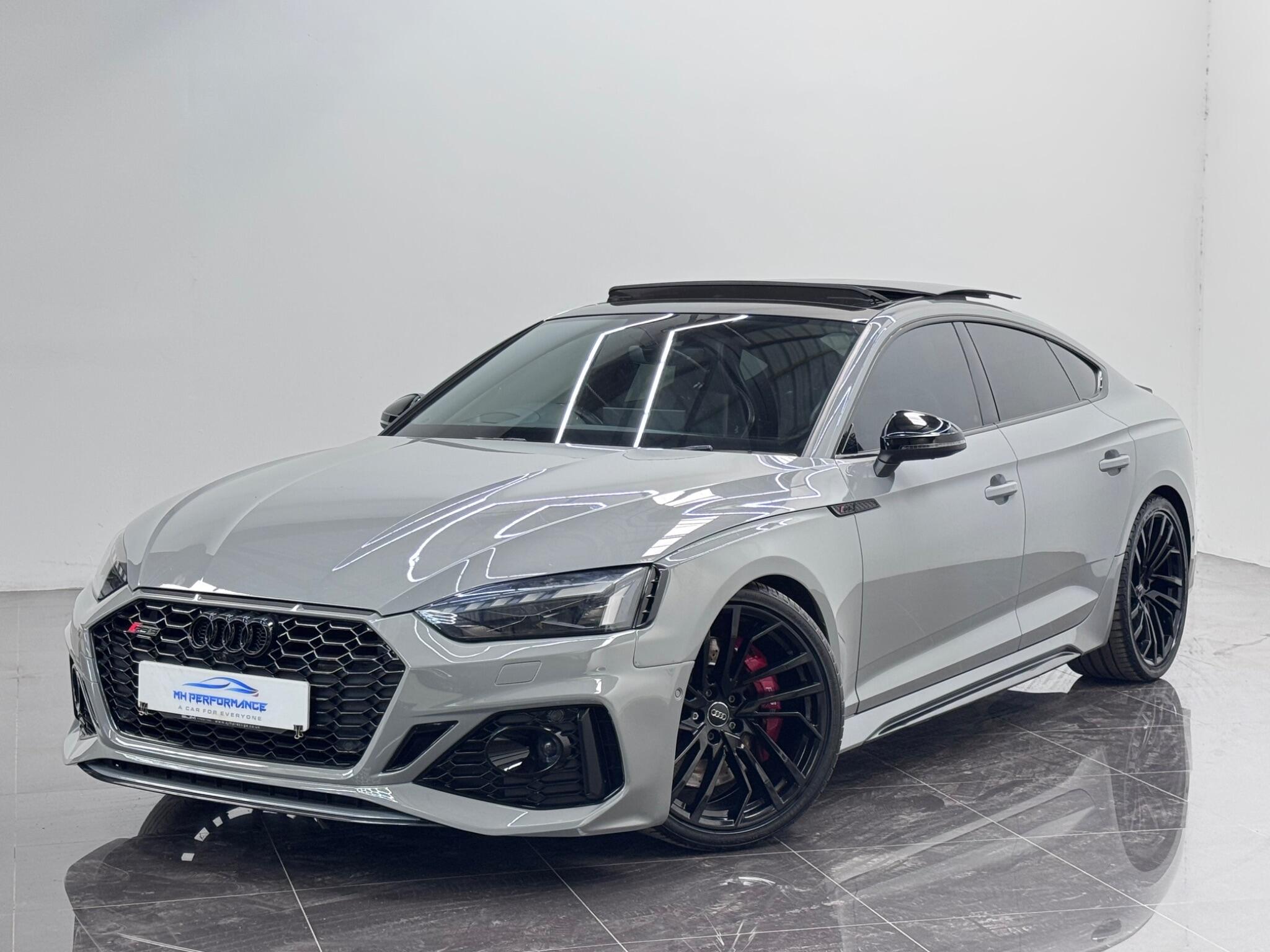 Audi RS5 view 40
