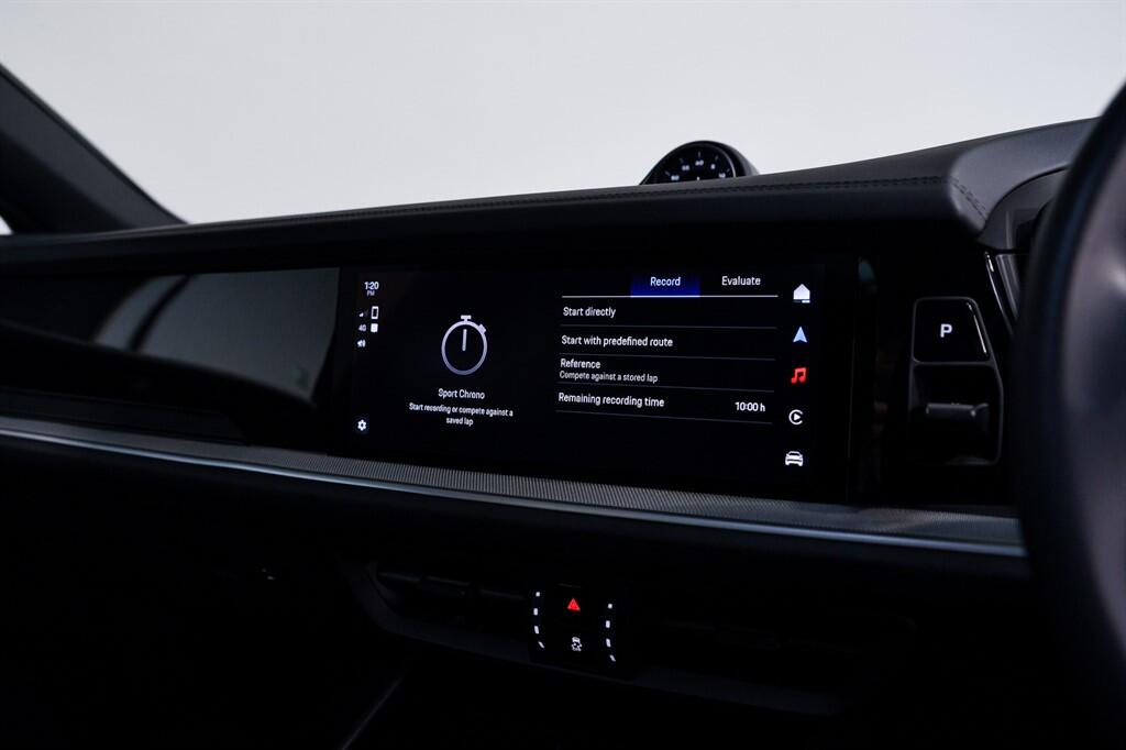 Porsche Cayenne view 25