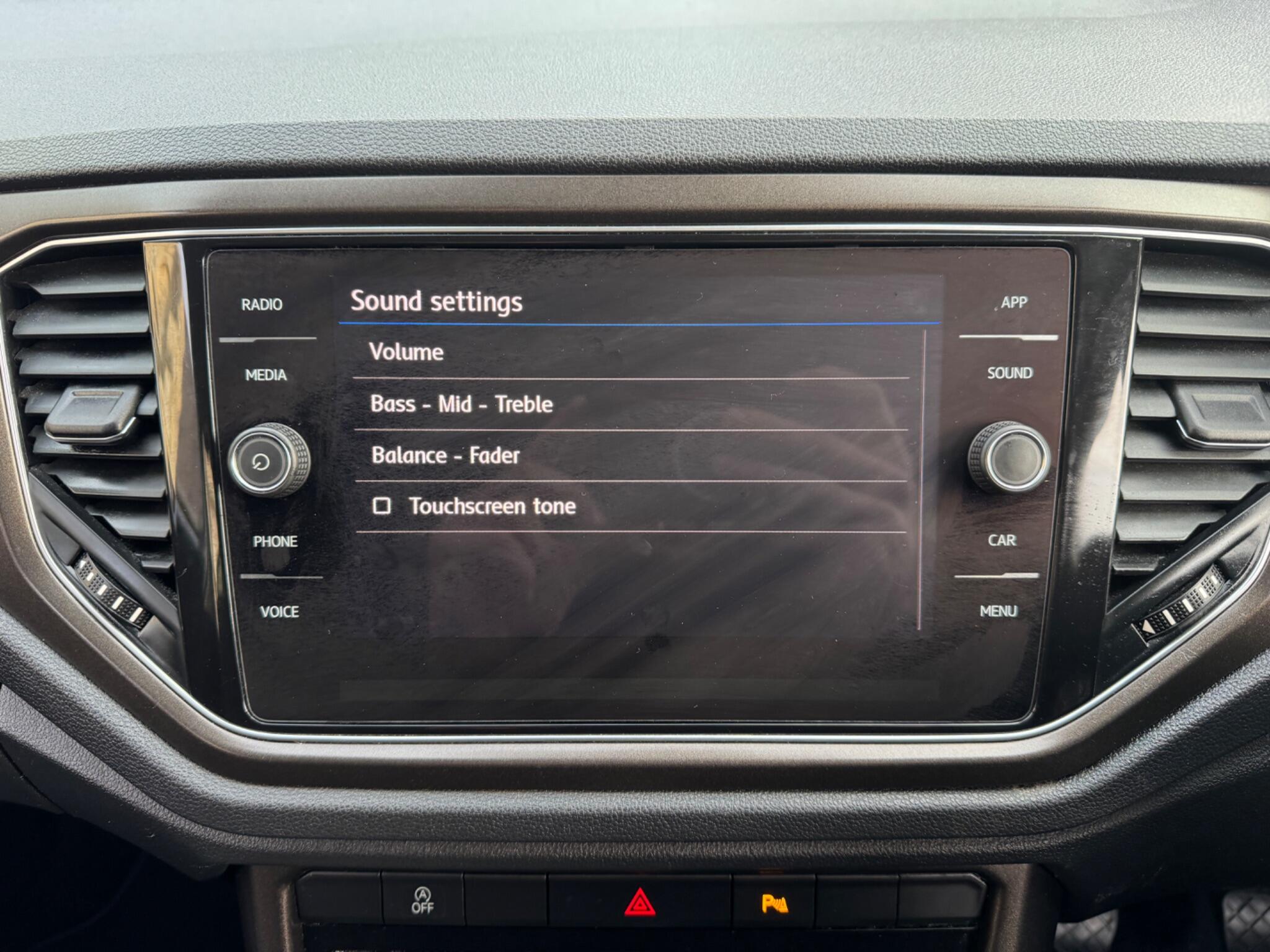 Volkswagen T-Roc view 62