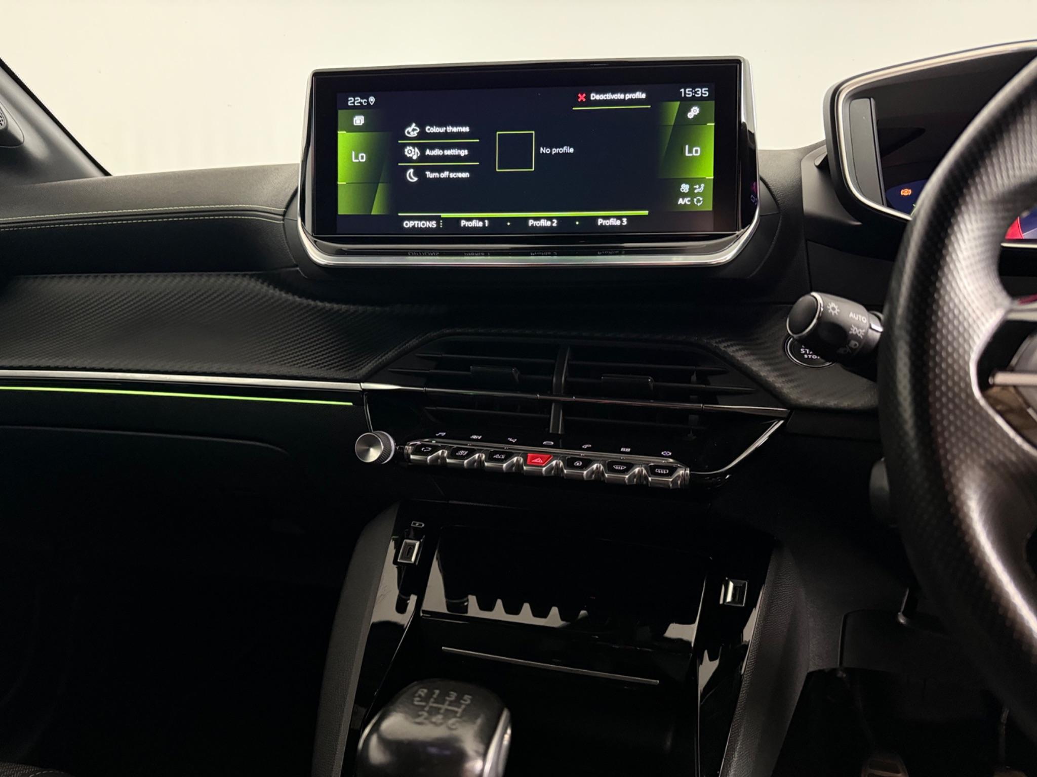 Peugeot 208 view 27