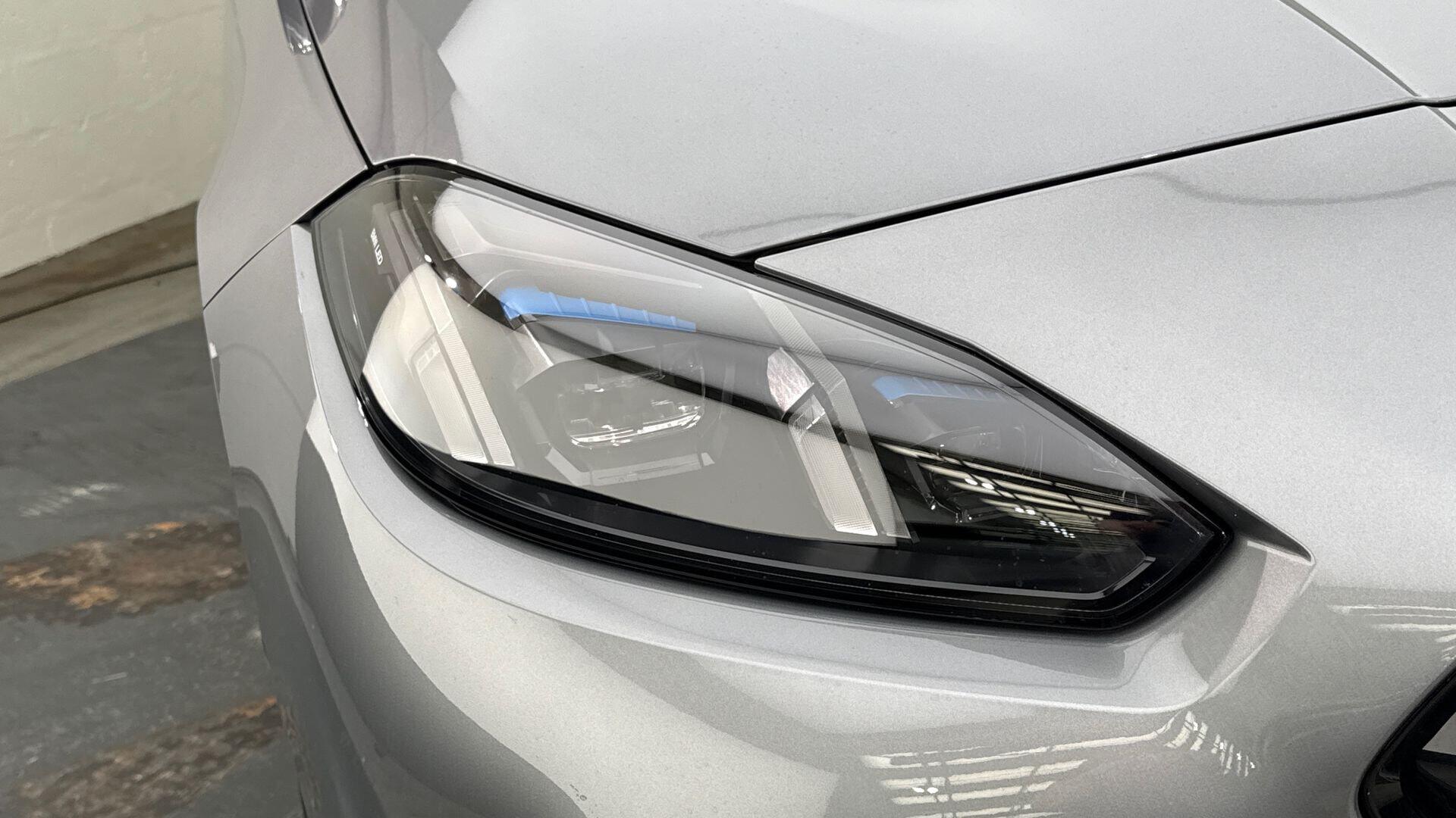 BMW 2 Series view 23