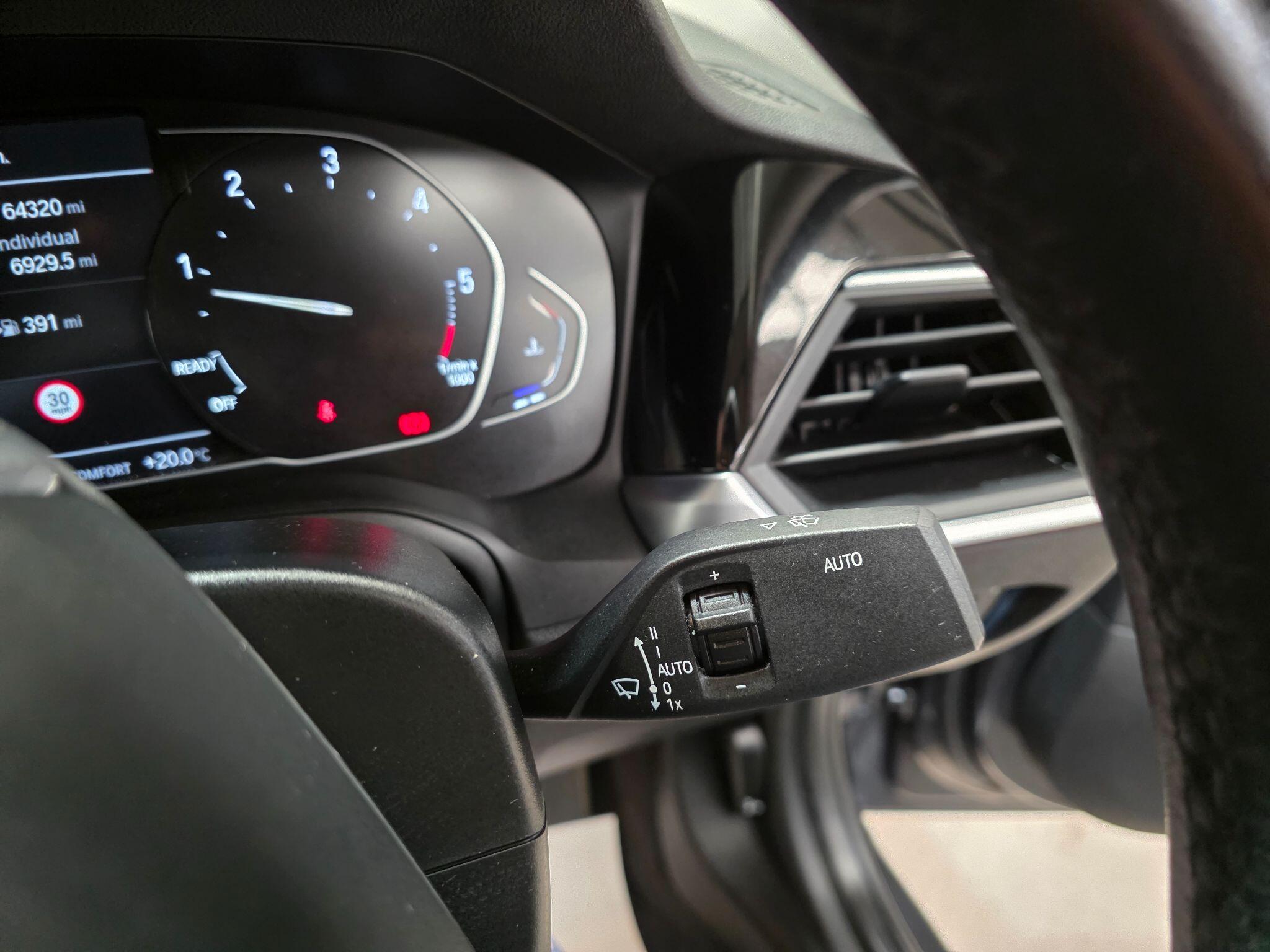 BMW 3 Series view 20