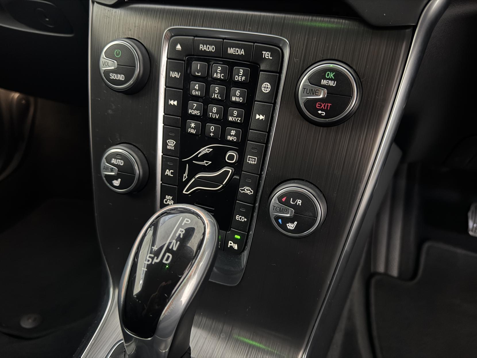Volvo V40 view 71