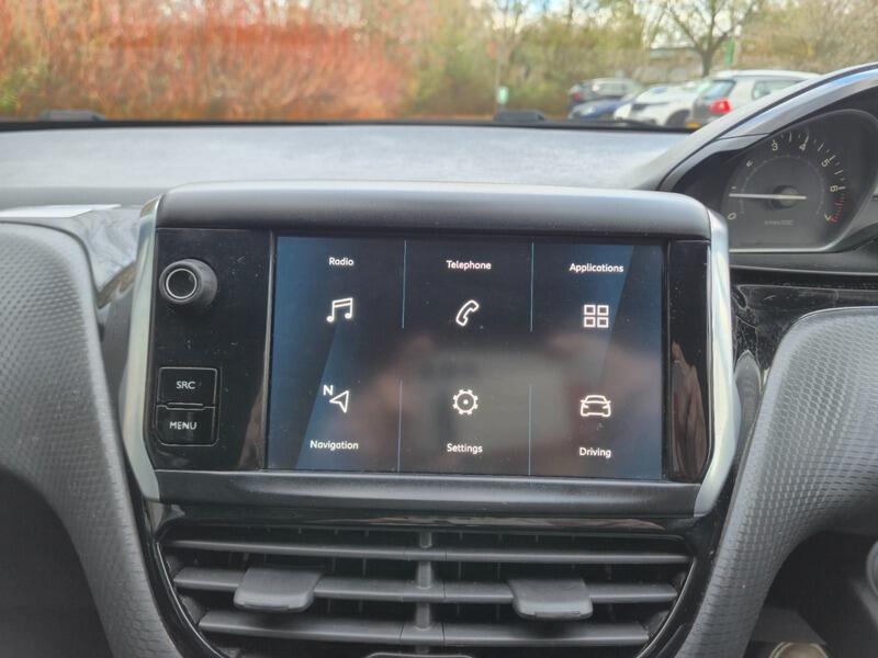 2019 Peugeot 208 1.2 PureTech Signature Euro 6 (s/s) 5dr • 53,000 miles image 20