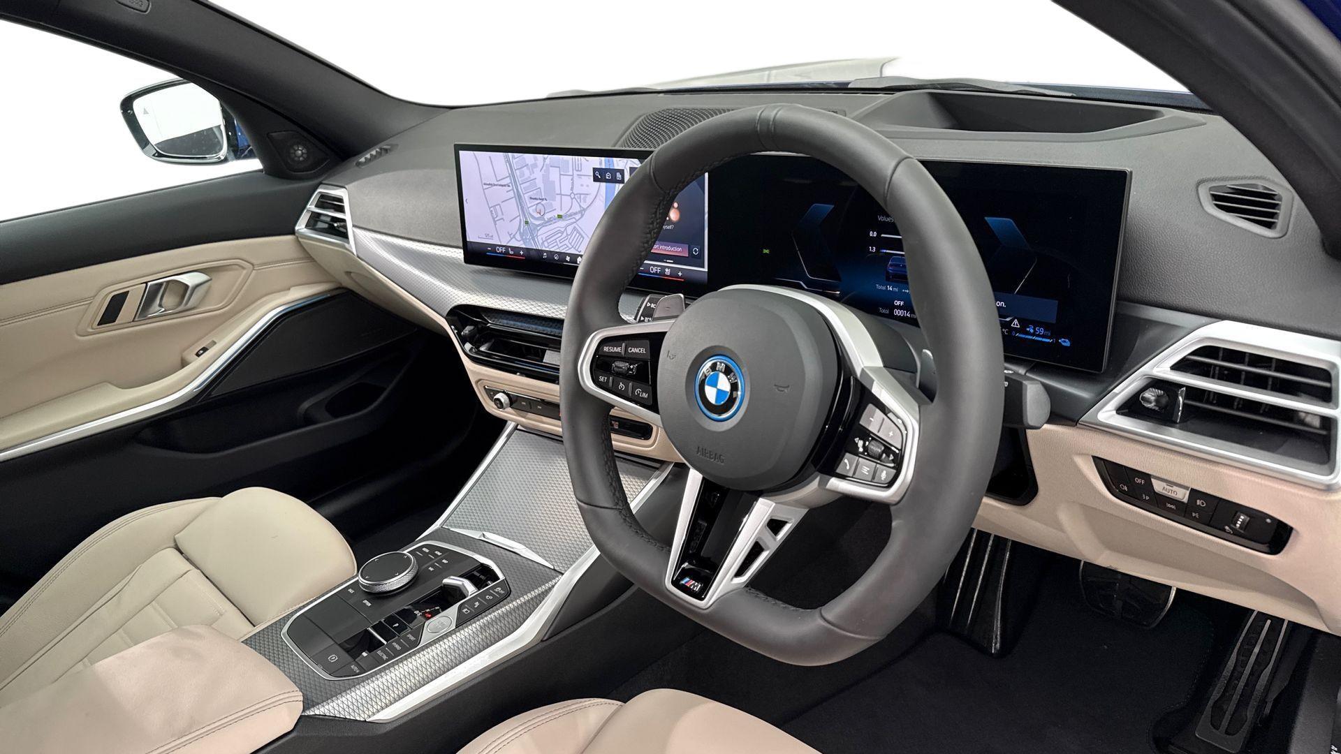 BMW 3 Series view 6