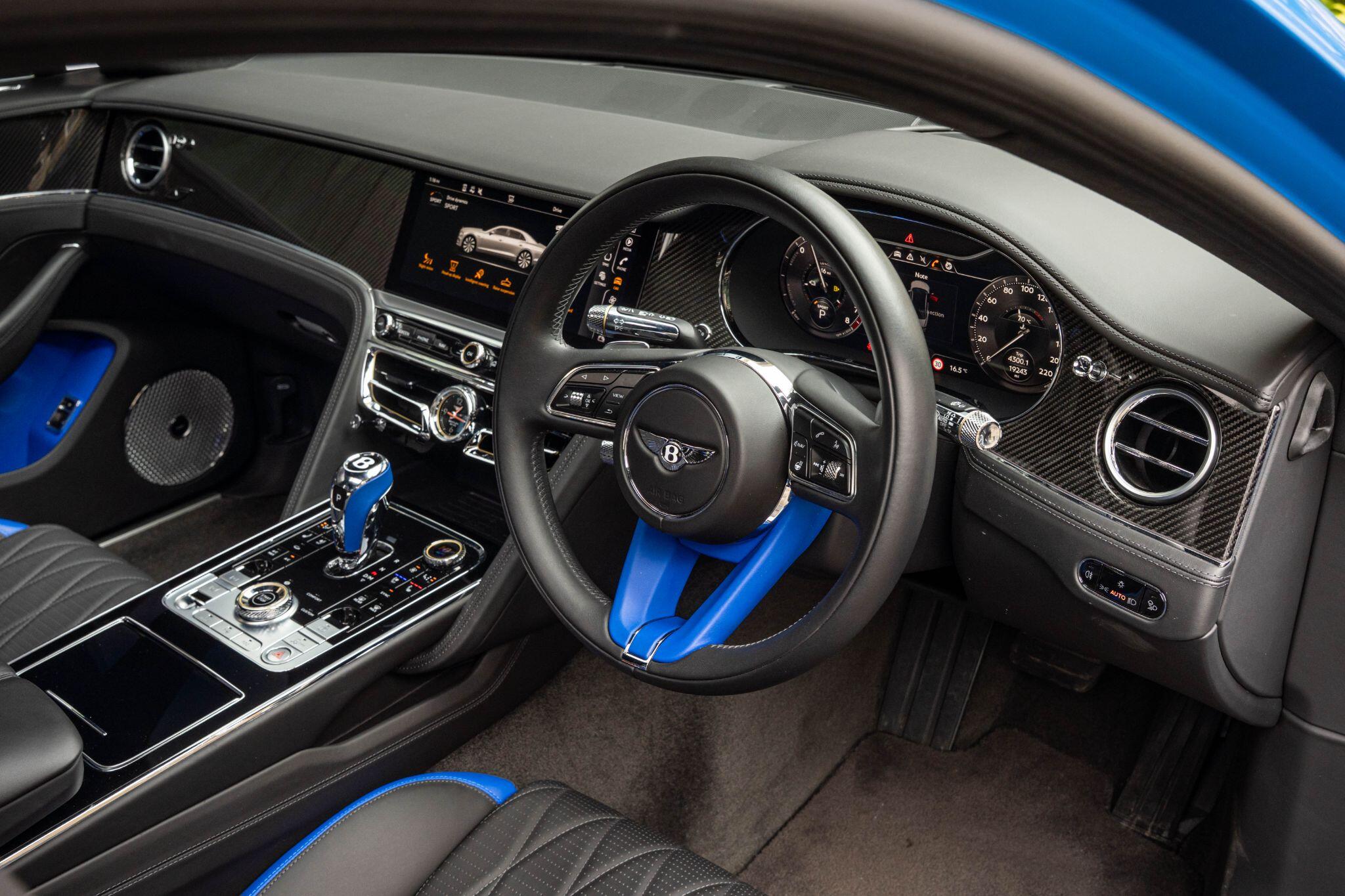 Bentley Flying Spur view 40