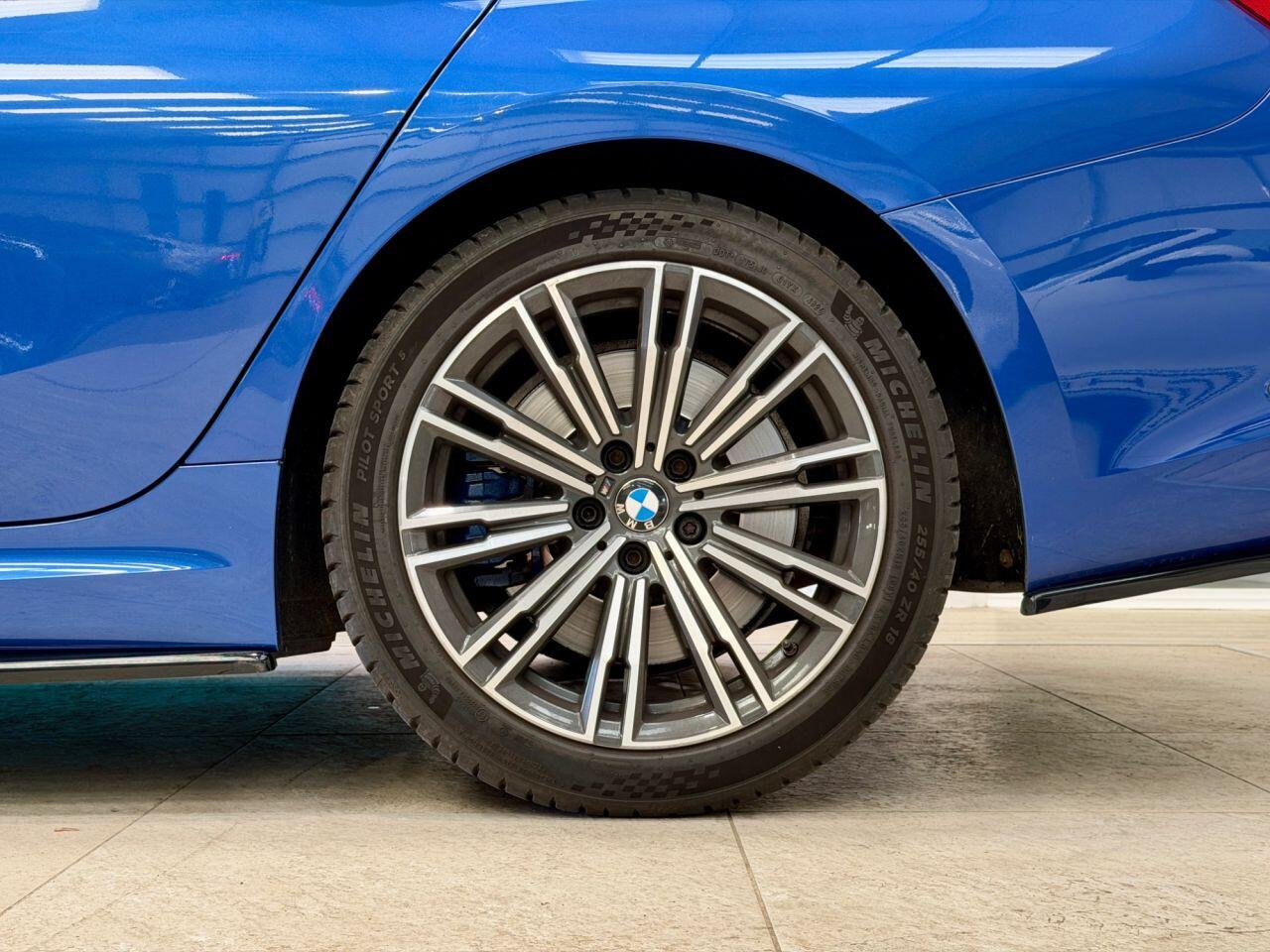 BMW 3 Series view 31