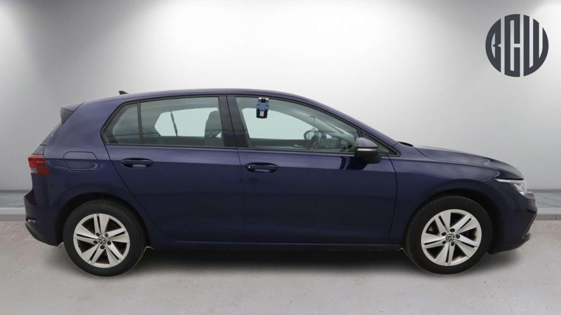 Volkswagen Golf view 5