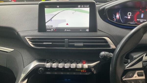 Peugeot 3008 view 7