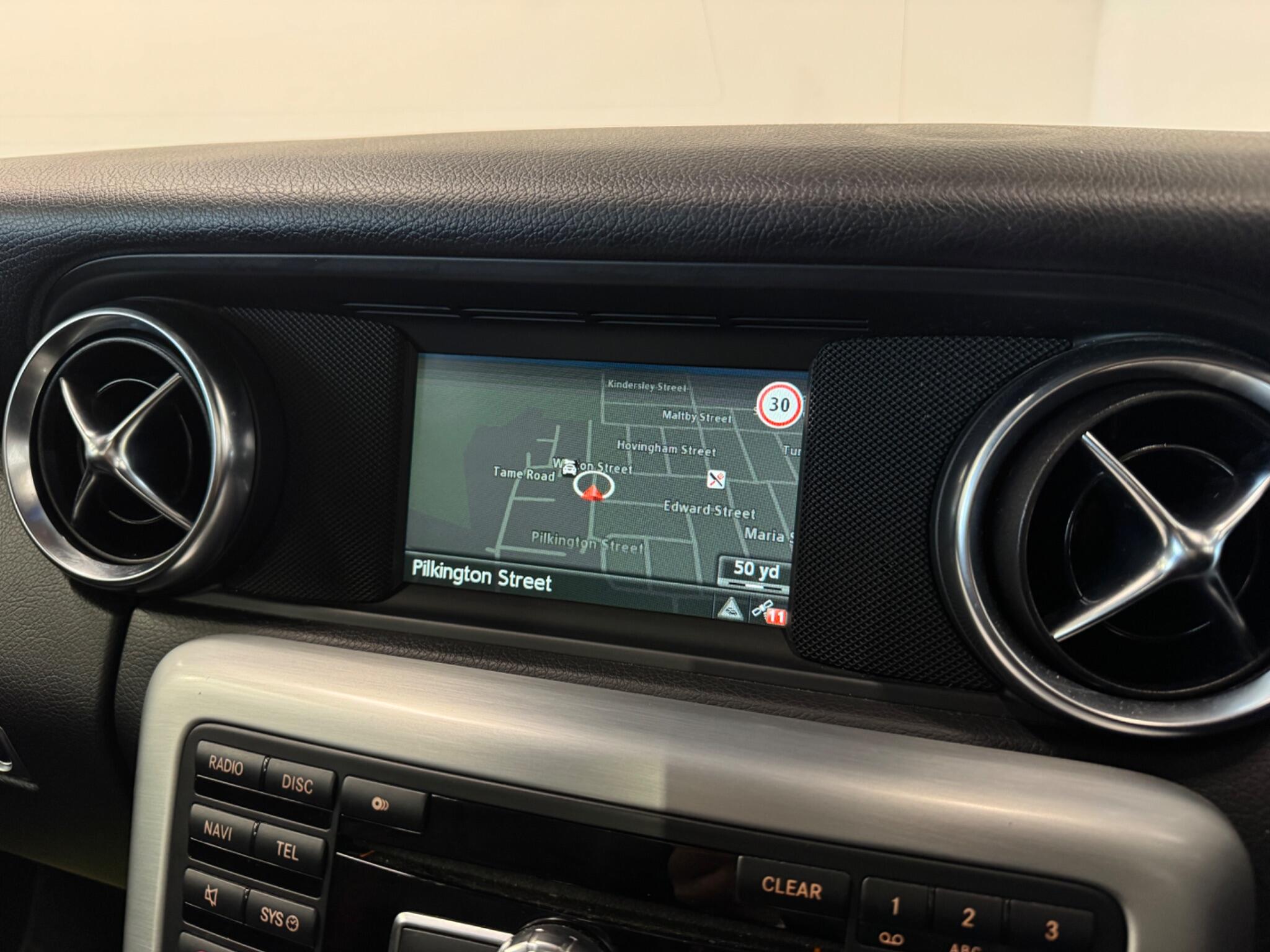 Mercedes-Benz SLK view 22