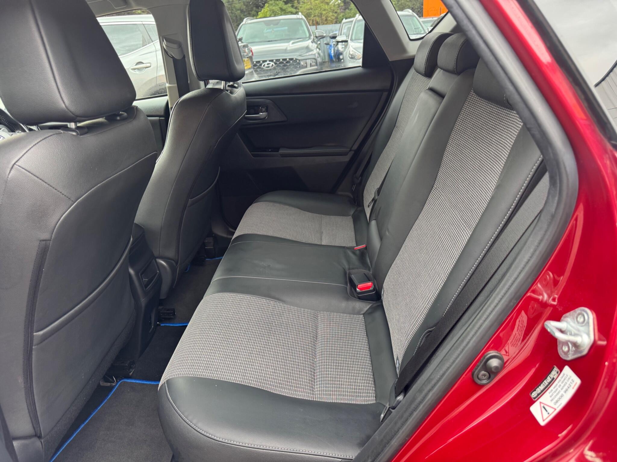 Toyota Auris view 12