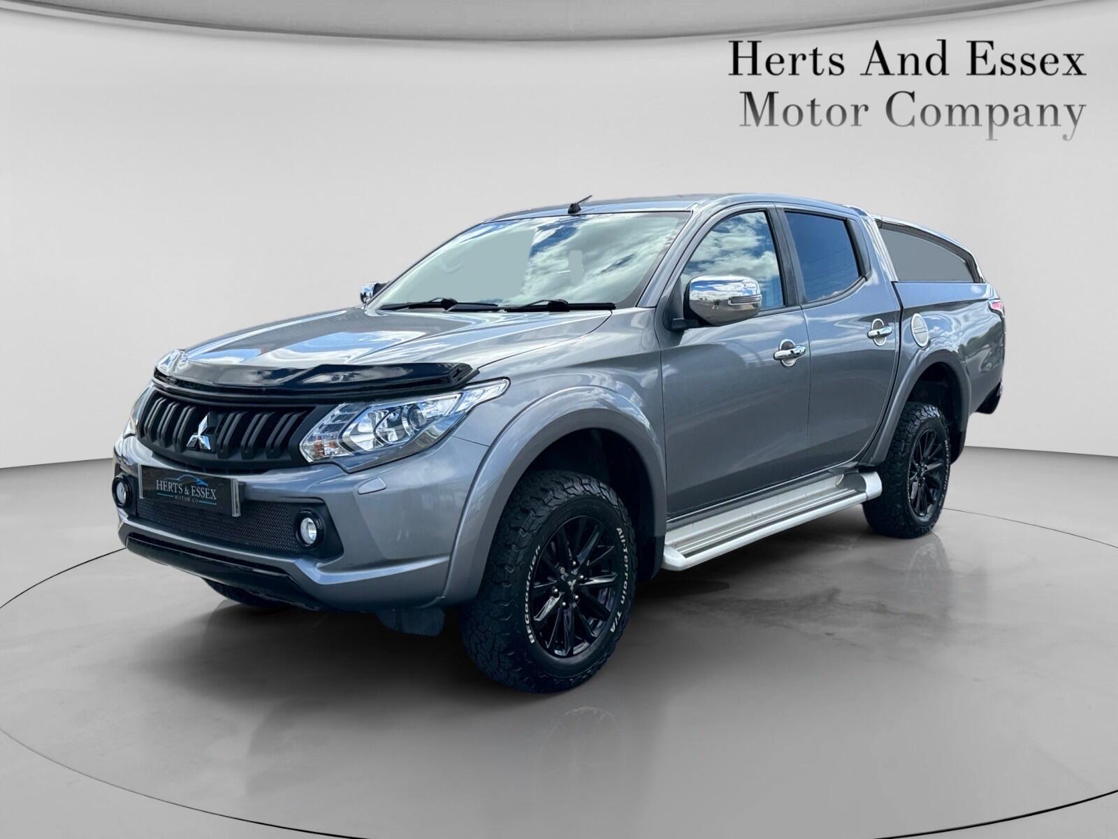 Mitsubishi L200 view 3