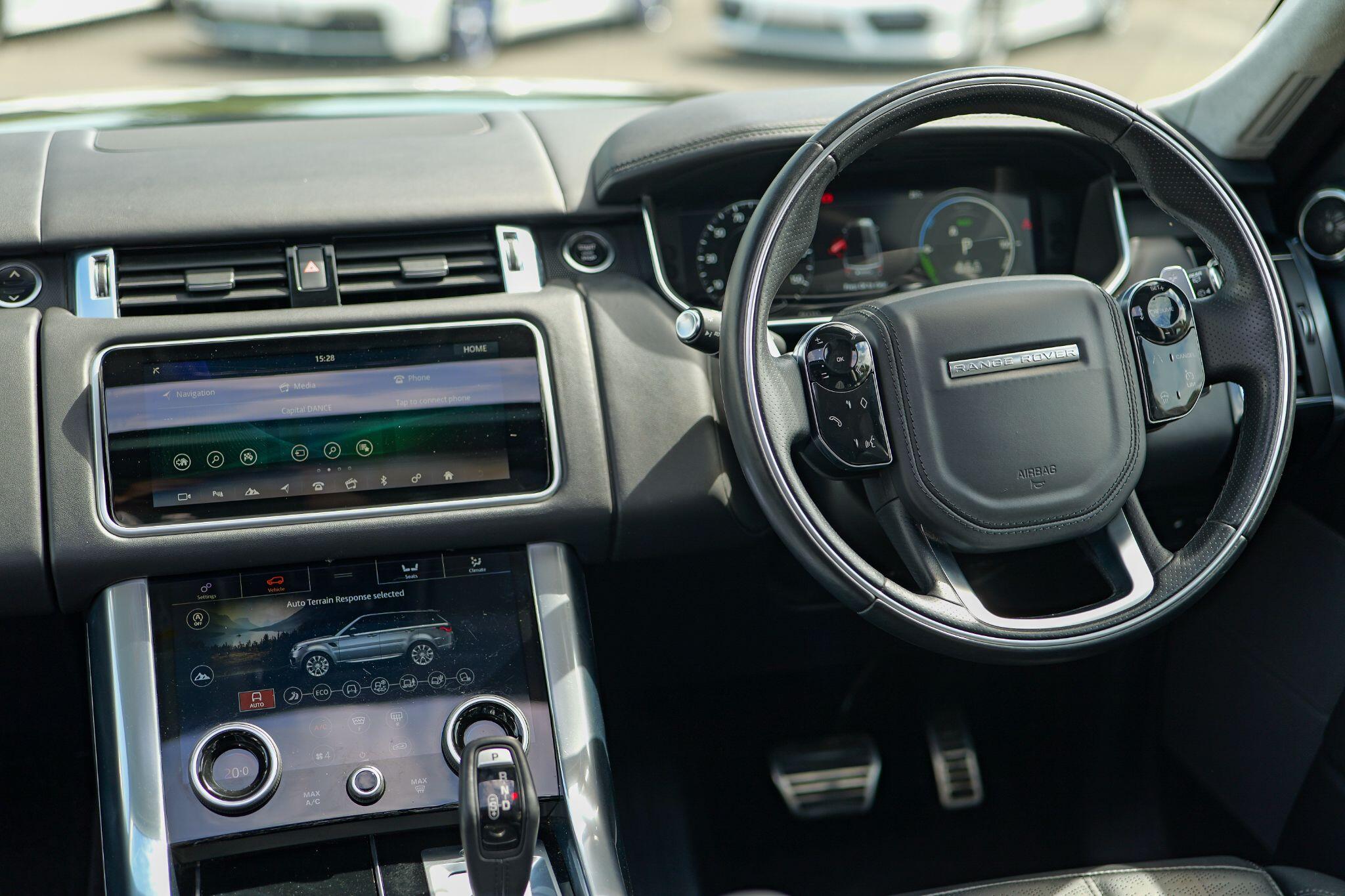 Land Rover Range Rover Sport view 16