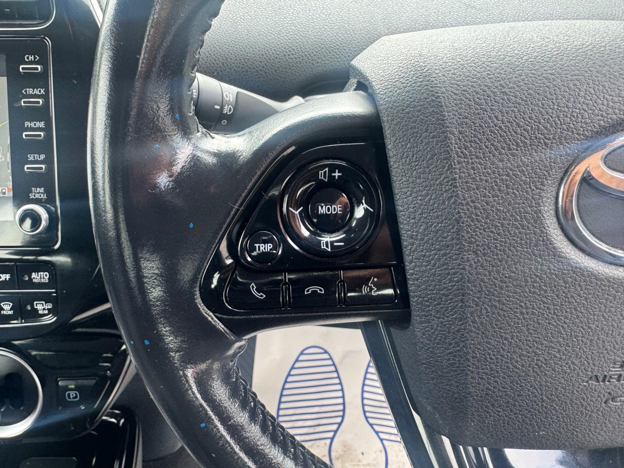 Toyota Prius view 15