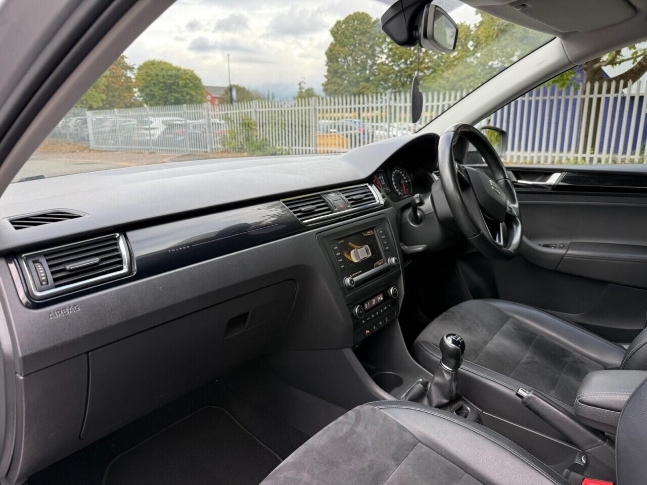 Seat Toledo view 11