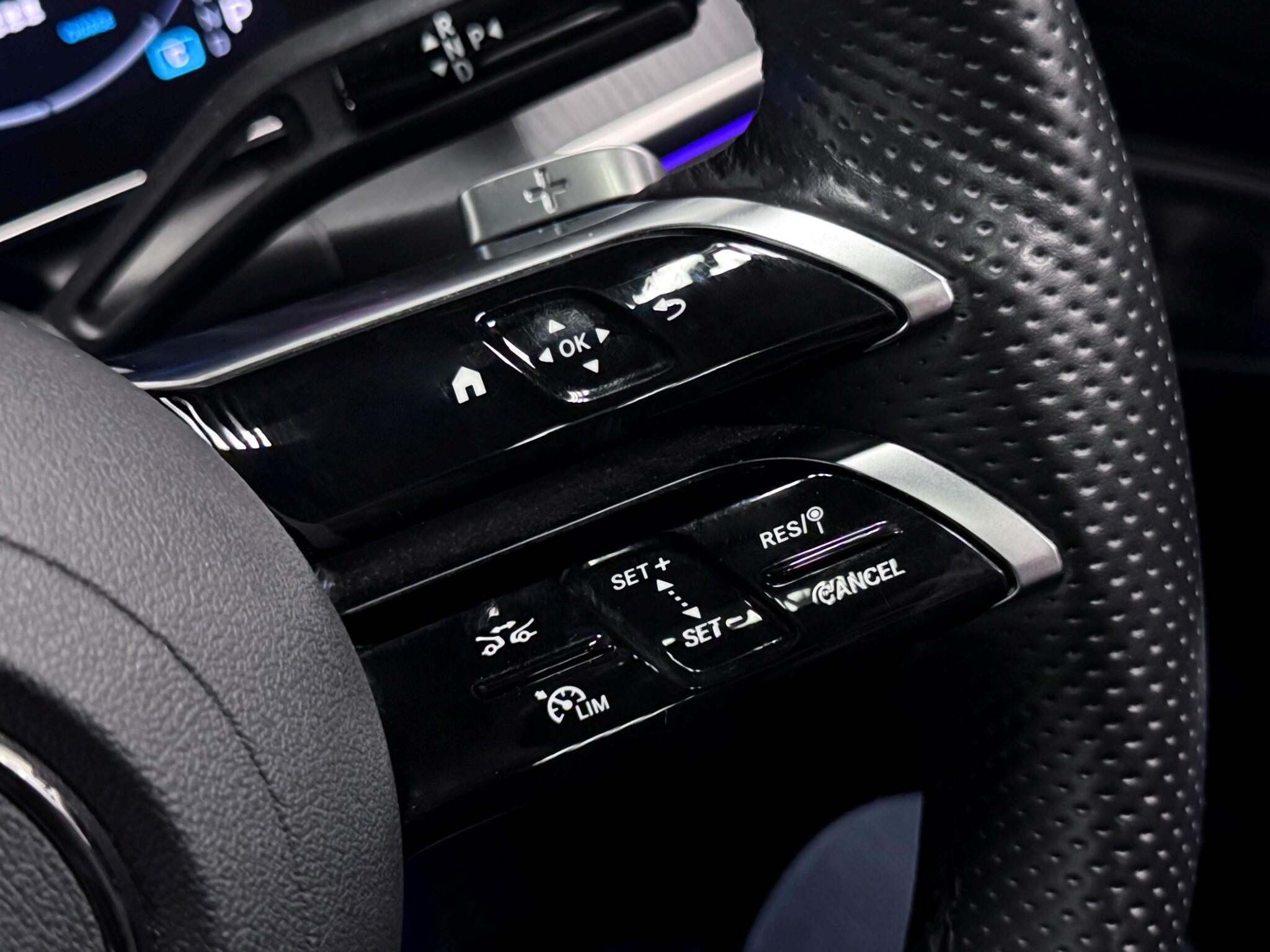 Mercedes-Benz GLC view 19