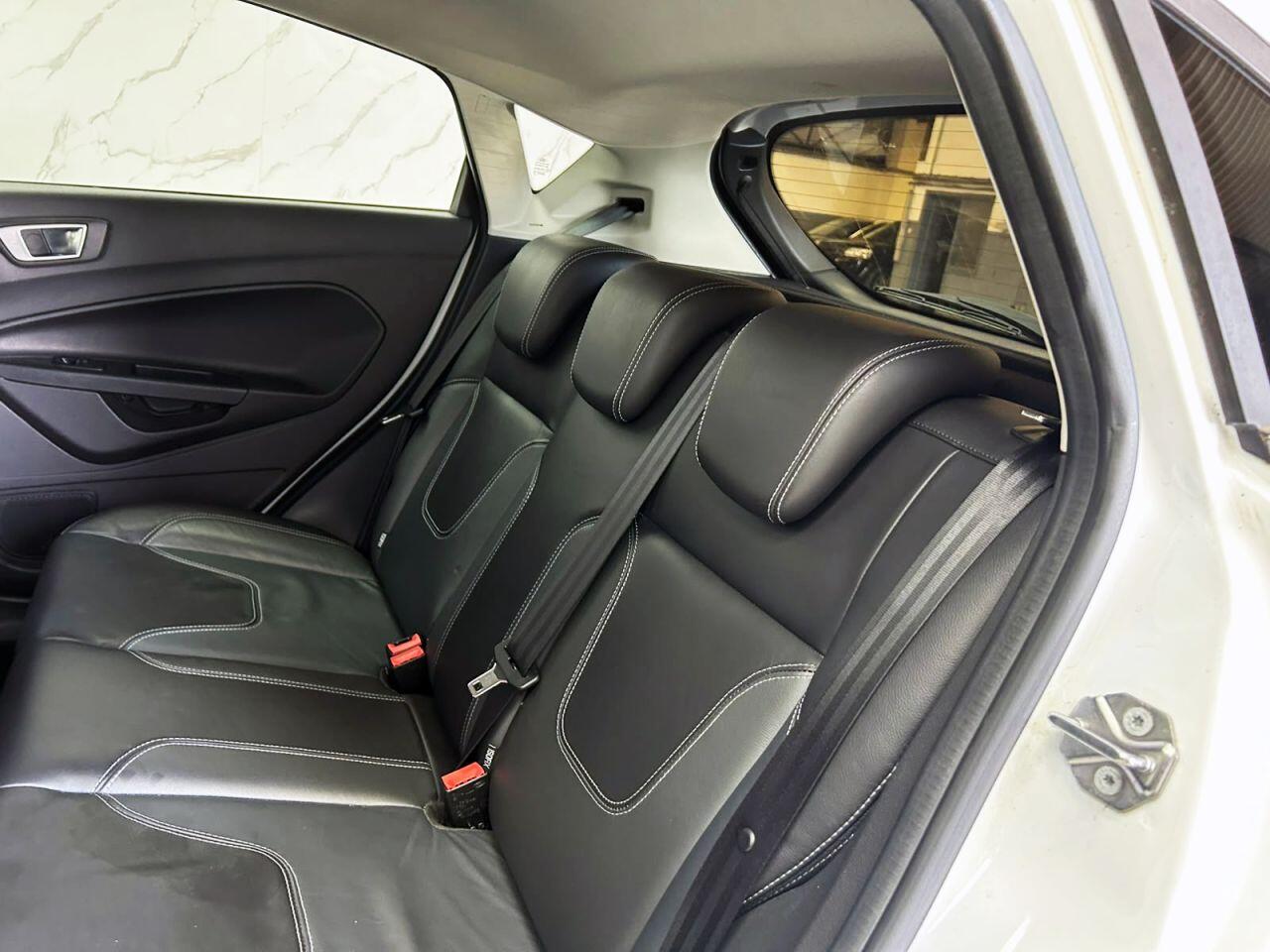 Ford Fiesta view 21