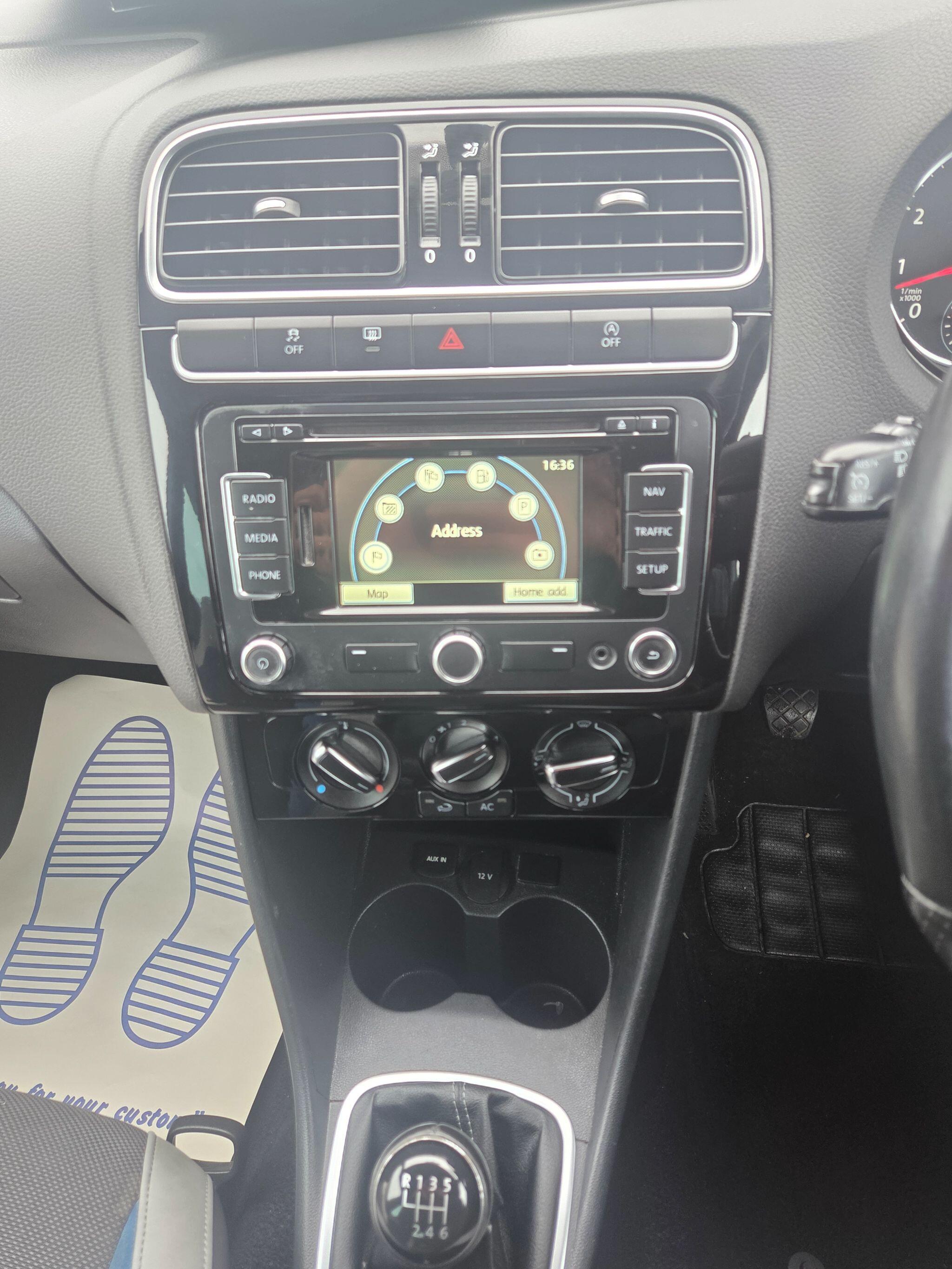 Volkswagen Polo view 50
