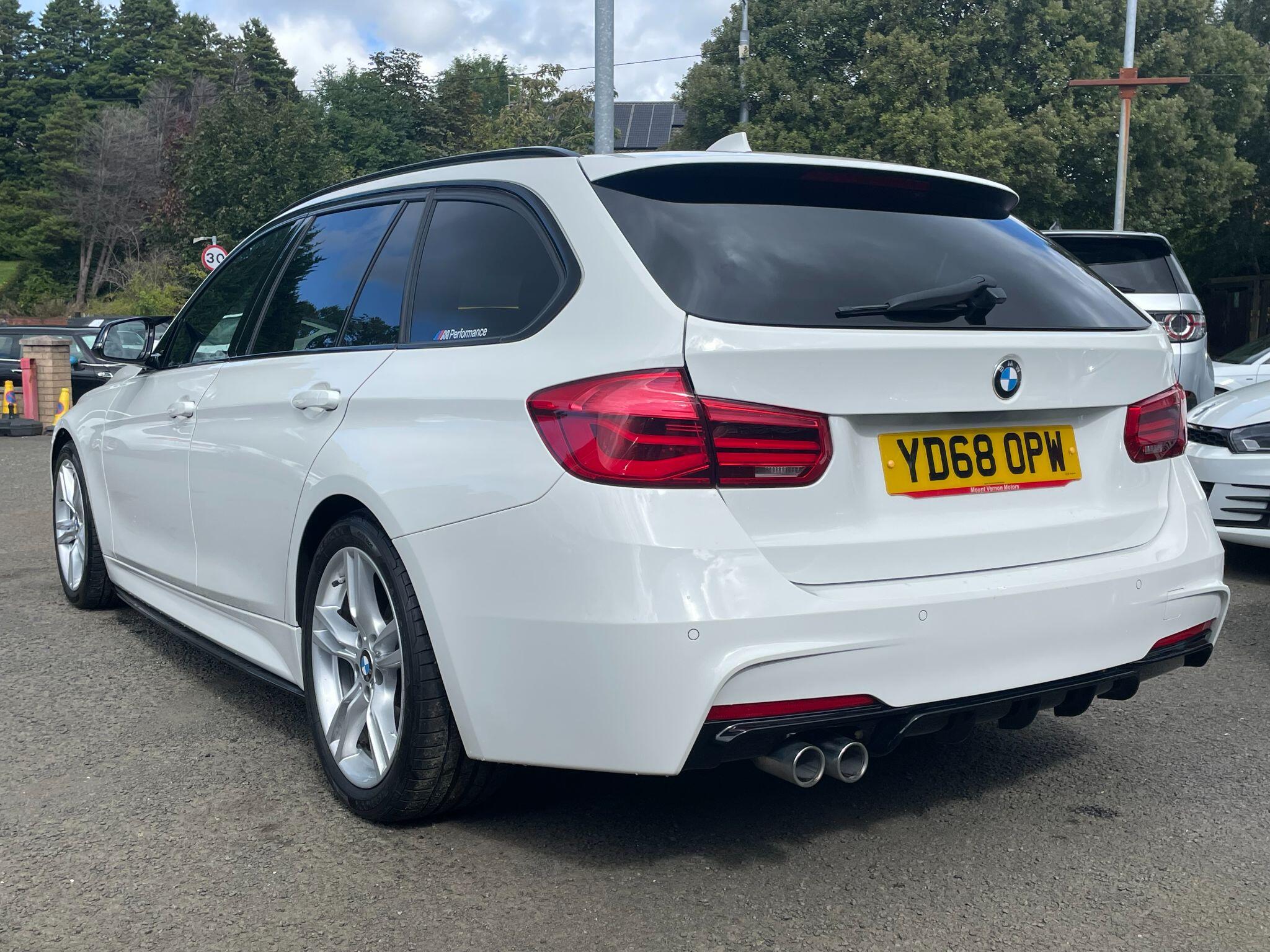 BMW 3 Series view 11
