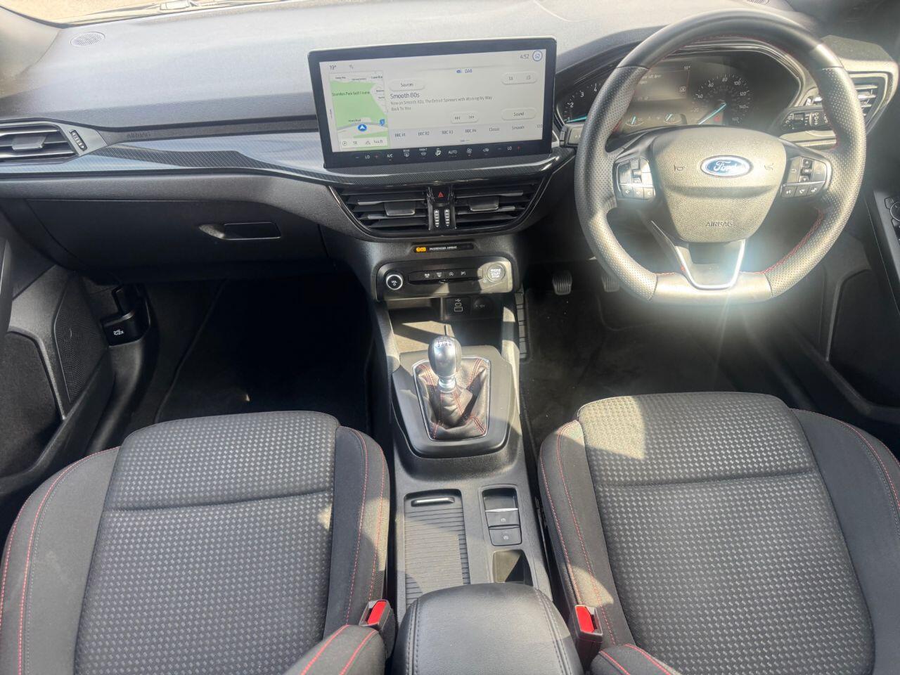 Ford Focus view 23