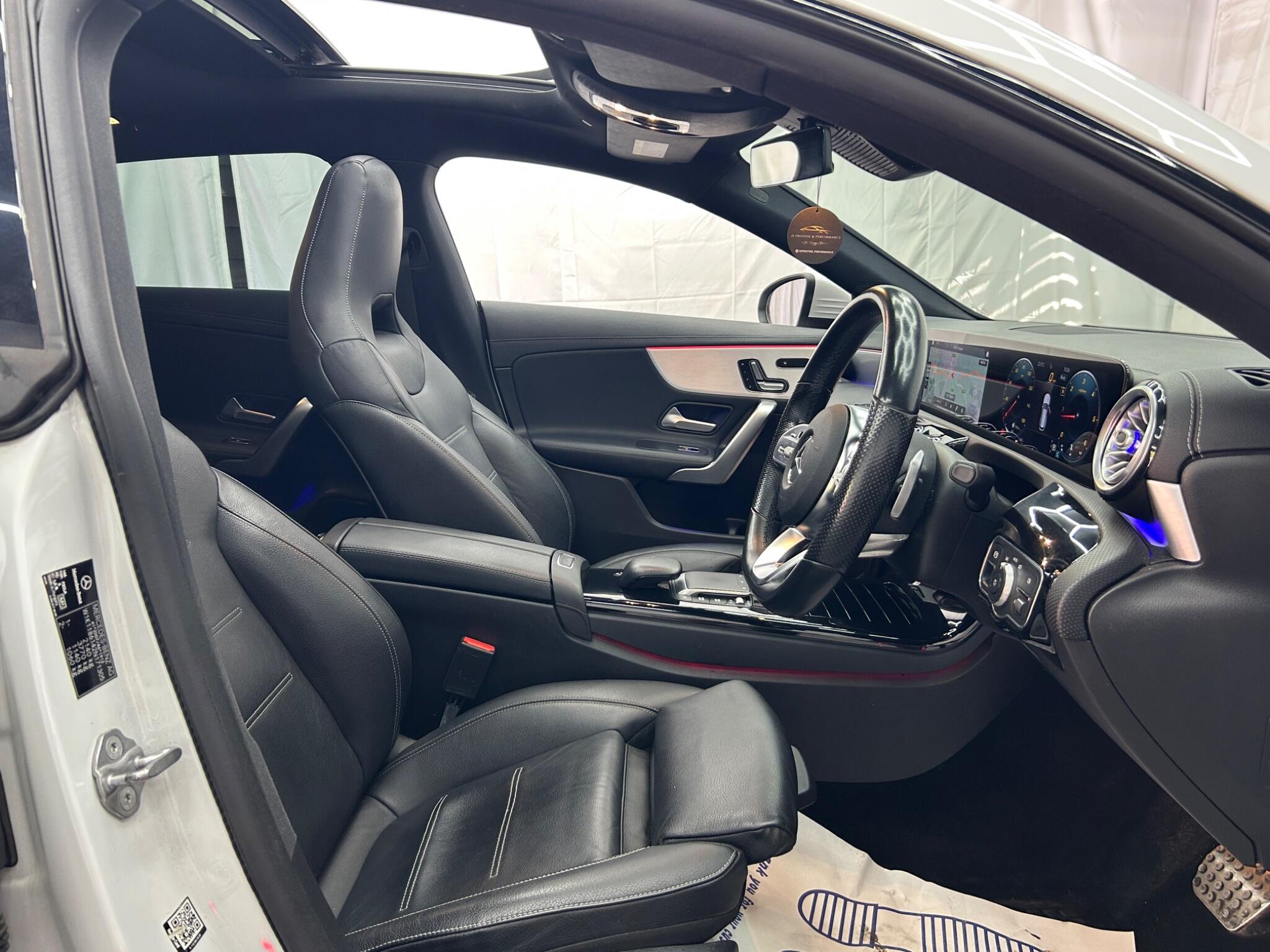 Mercedes-Benz Cla view 20