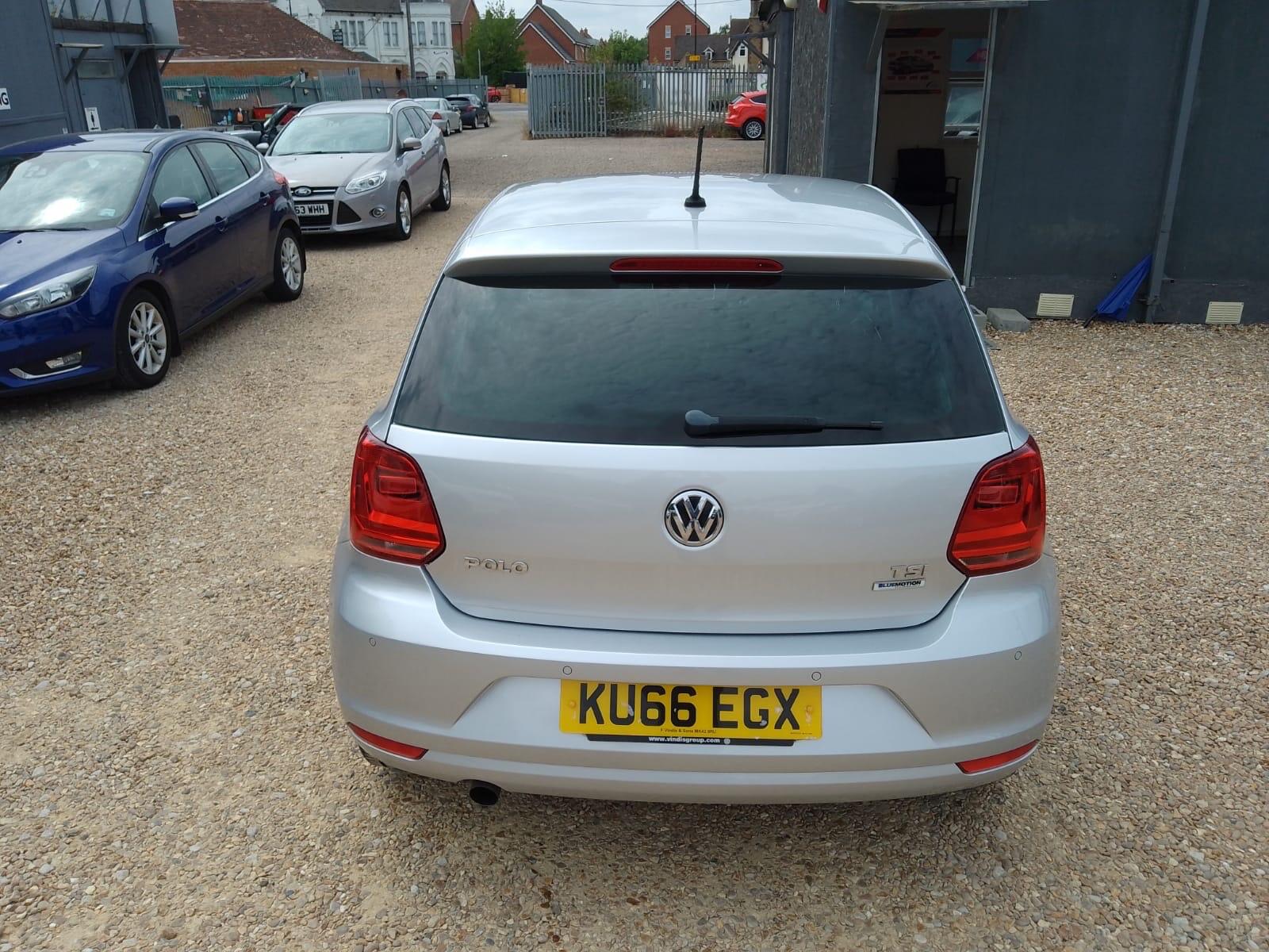 Volkswagen Polo view 14