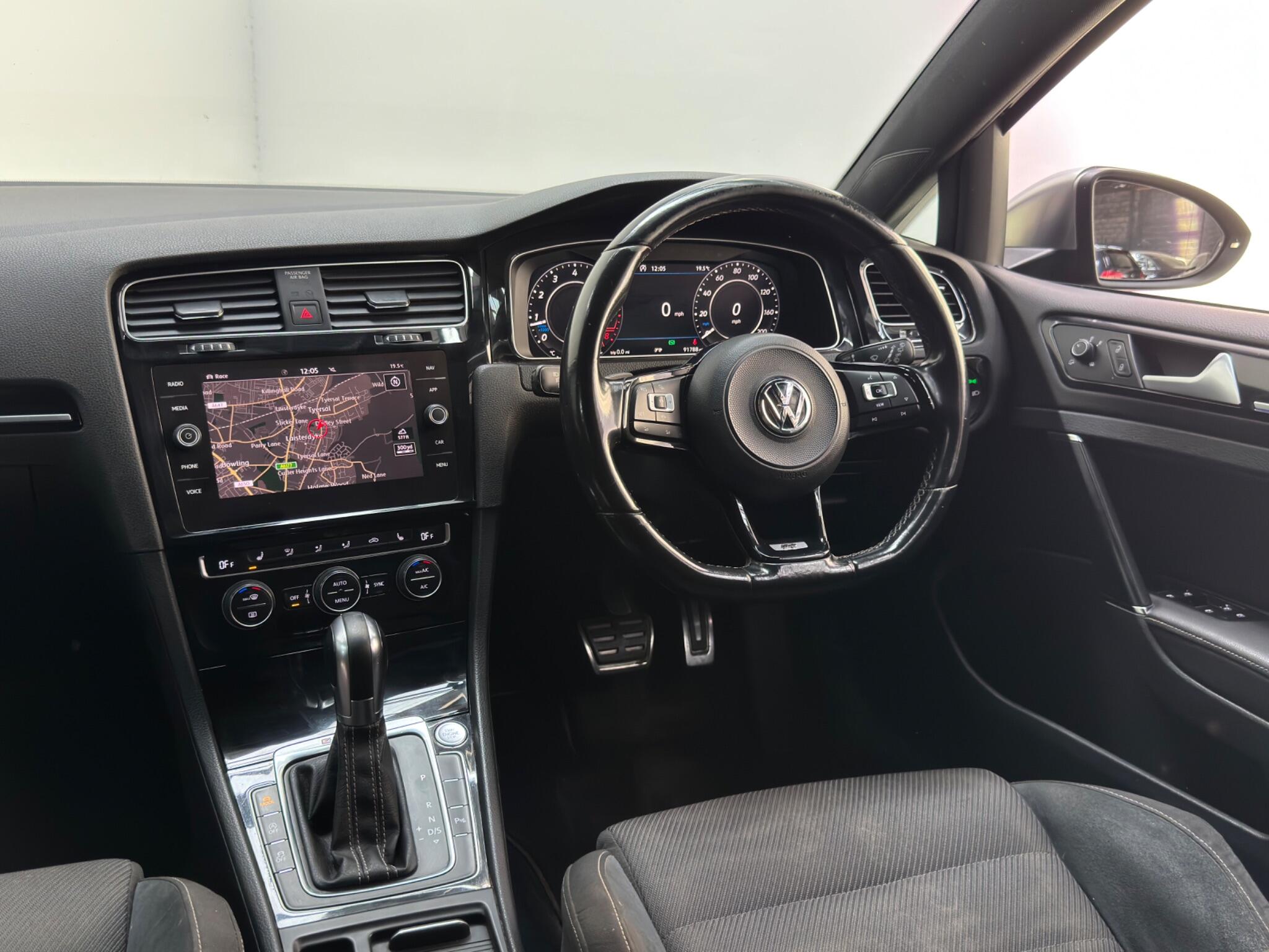 Volkswagen Golf view 15