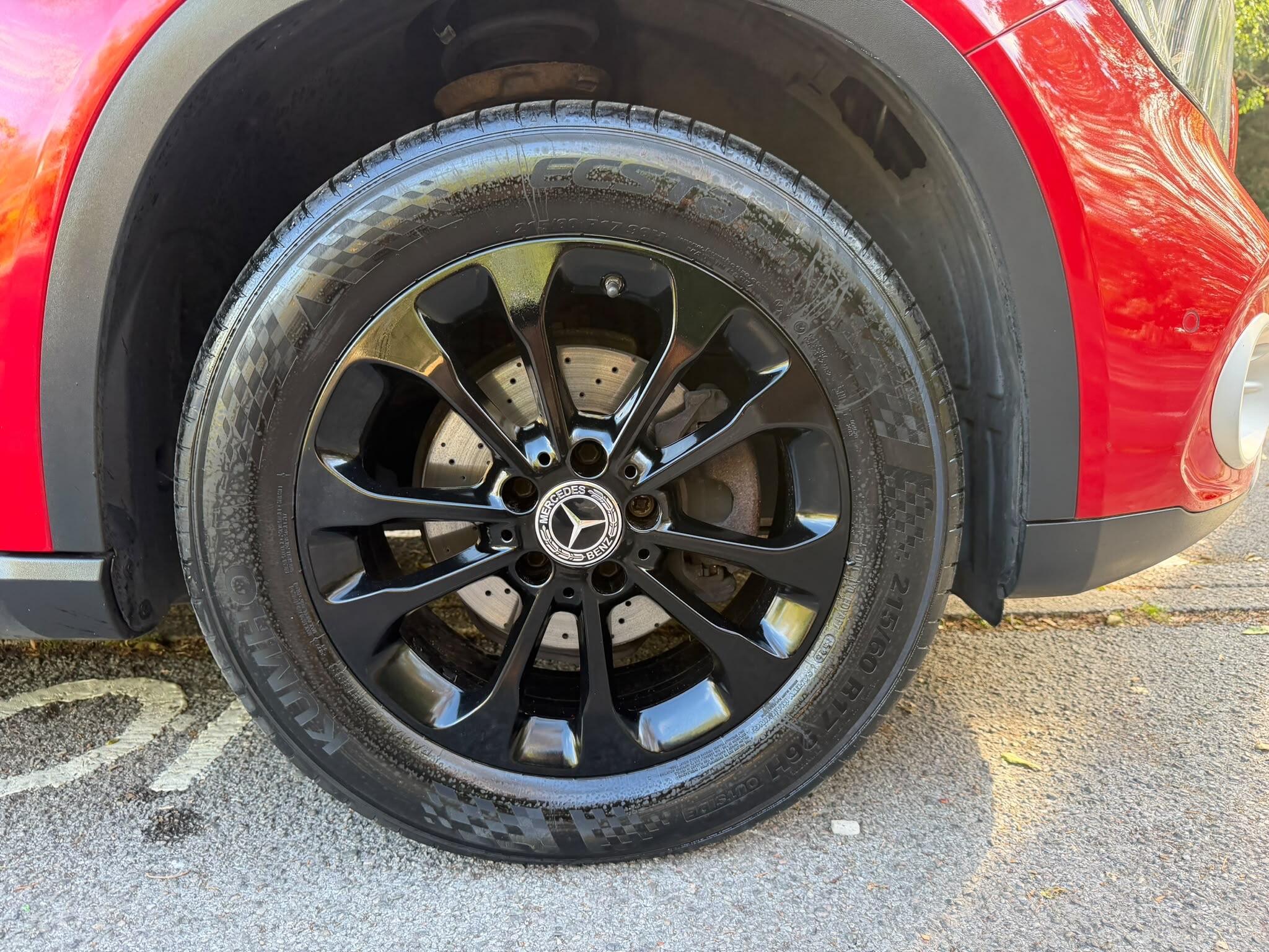 Mercedes-Benz Gla view 28