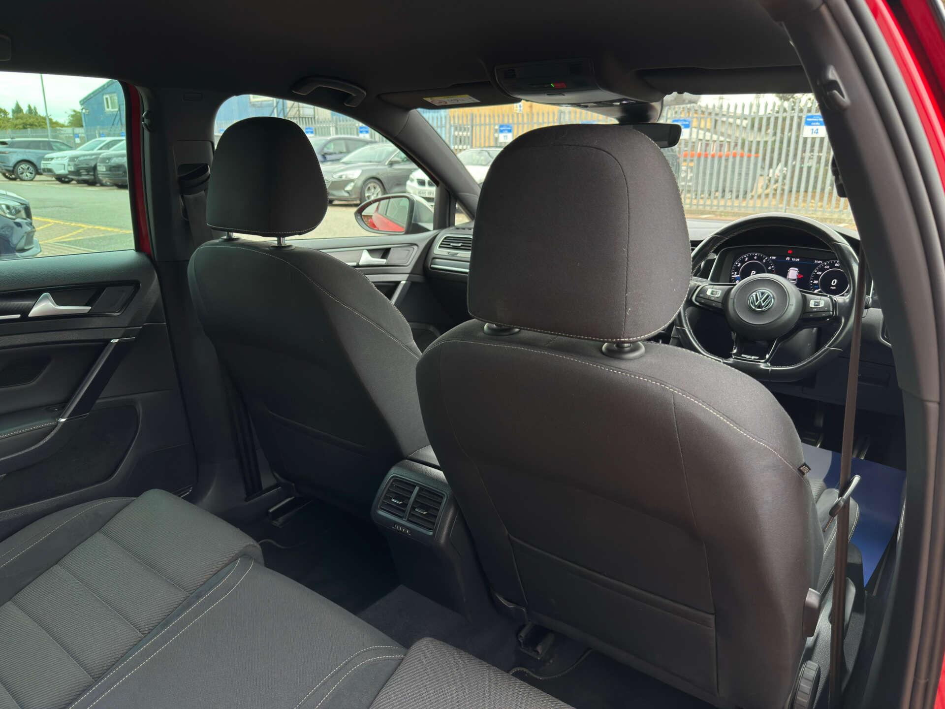 Volkswagen Golf view 30
