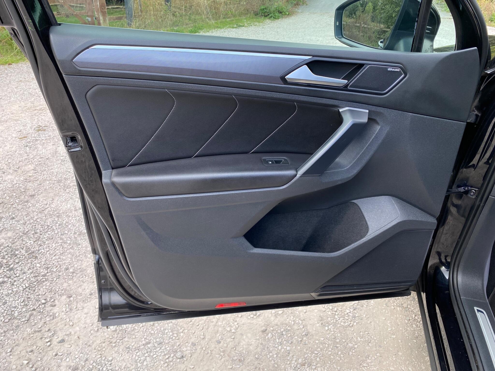 Volkswagen Tiguan view 33