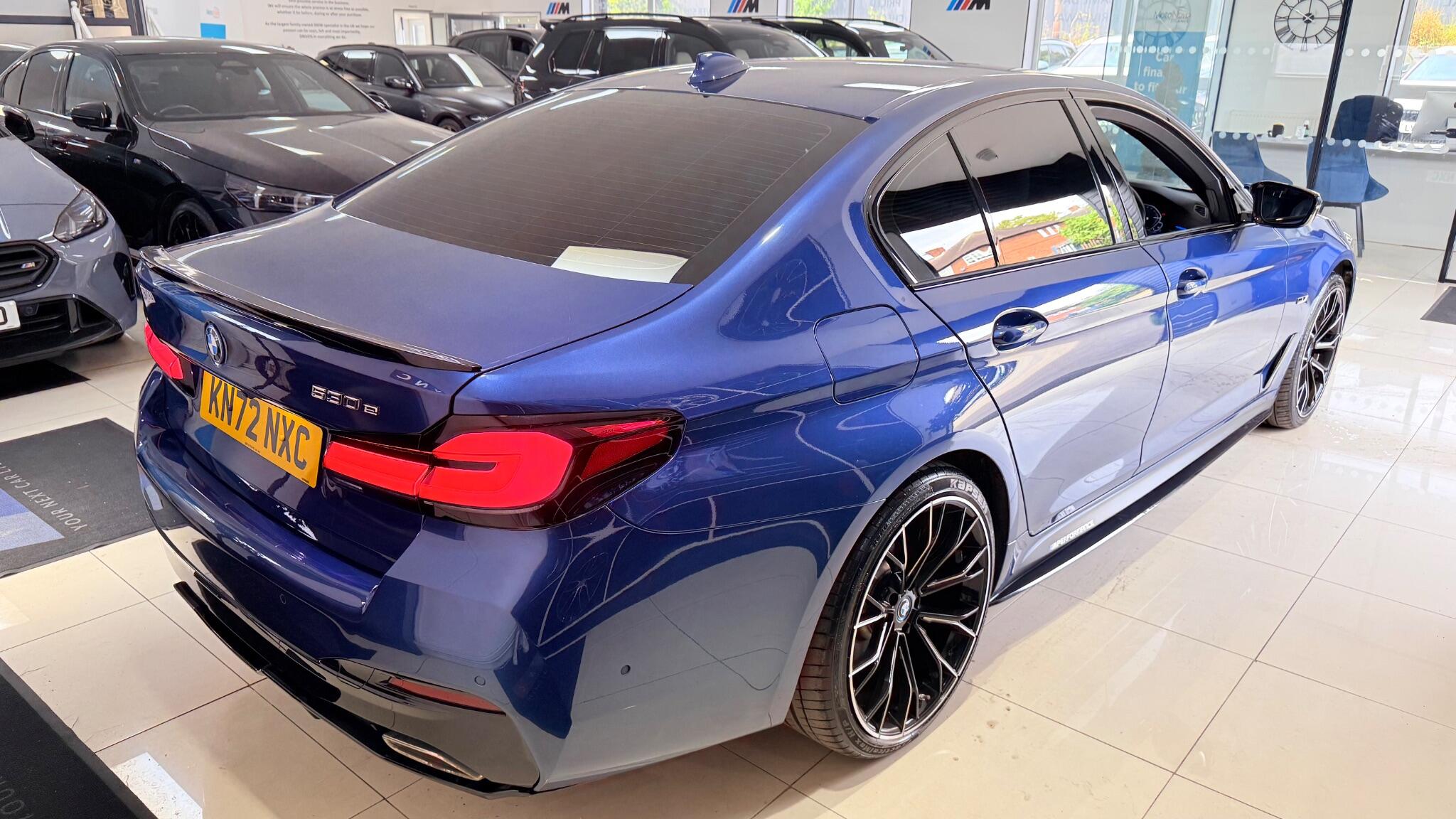 BMW 5 Series view 39