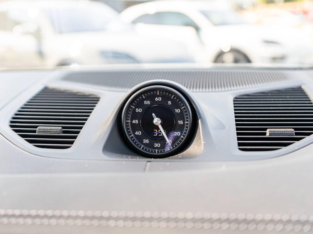 Porsche Cayenne view 42