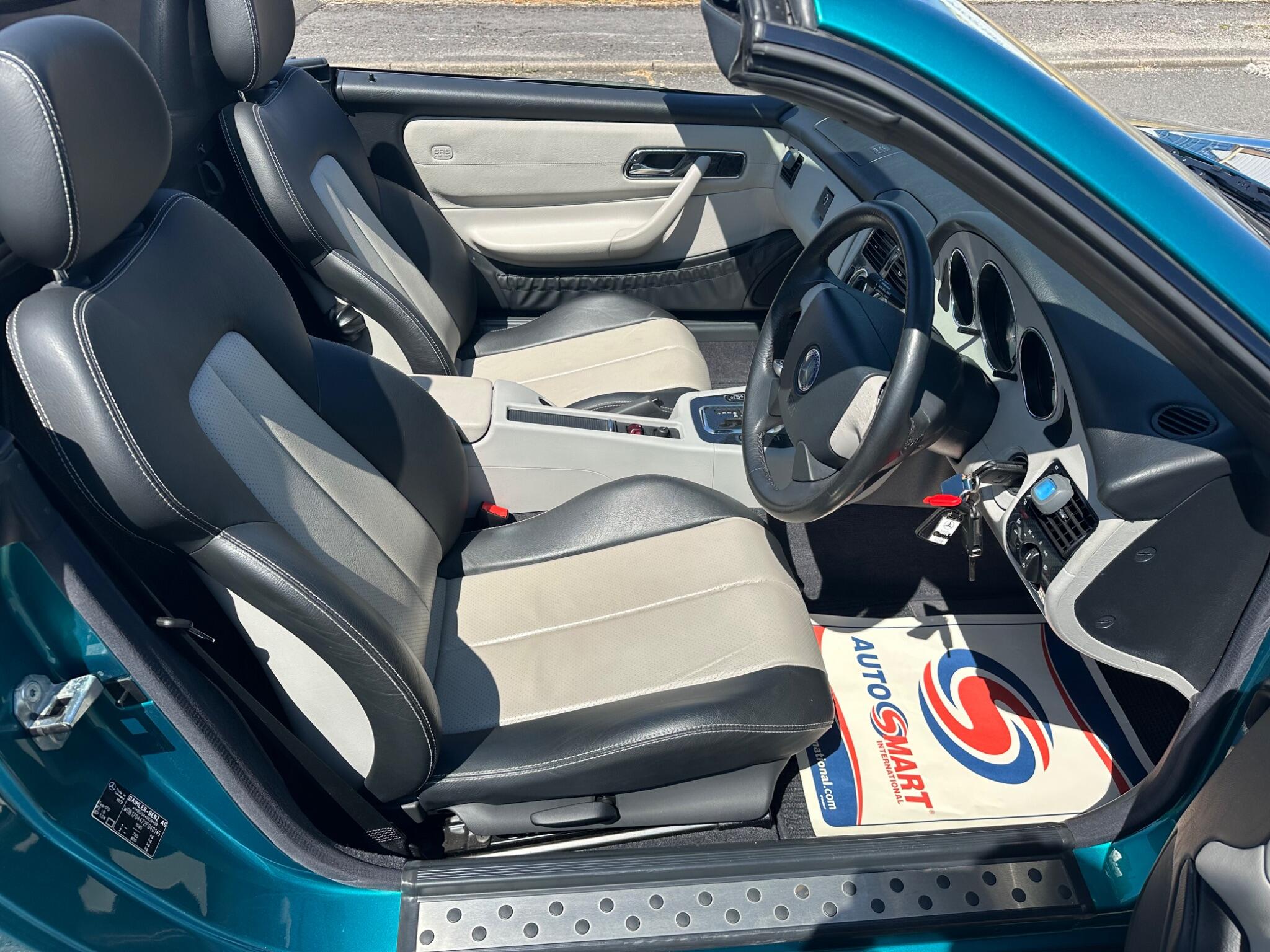 Mercedes-Benz SLK view 30