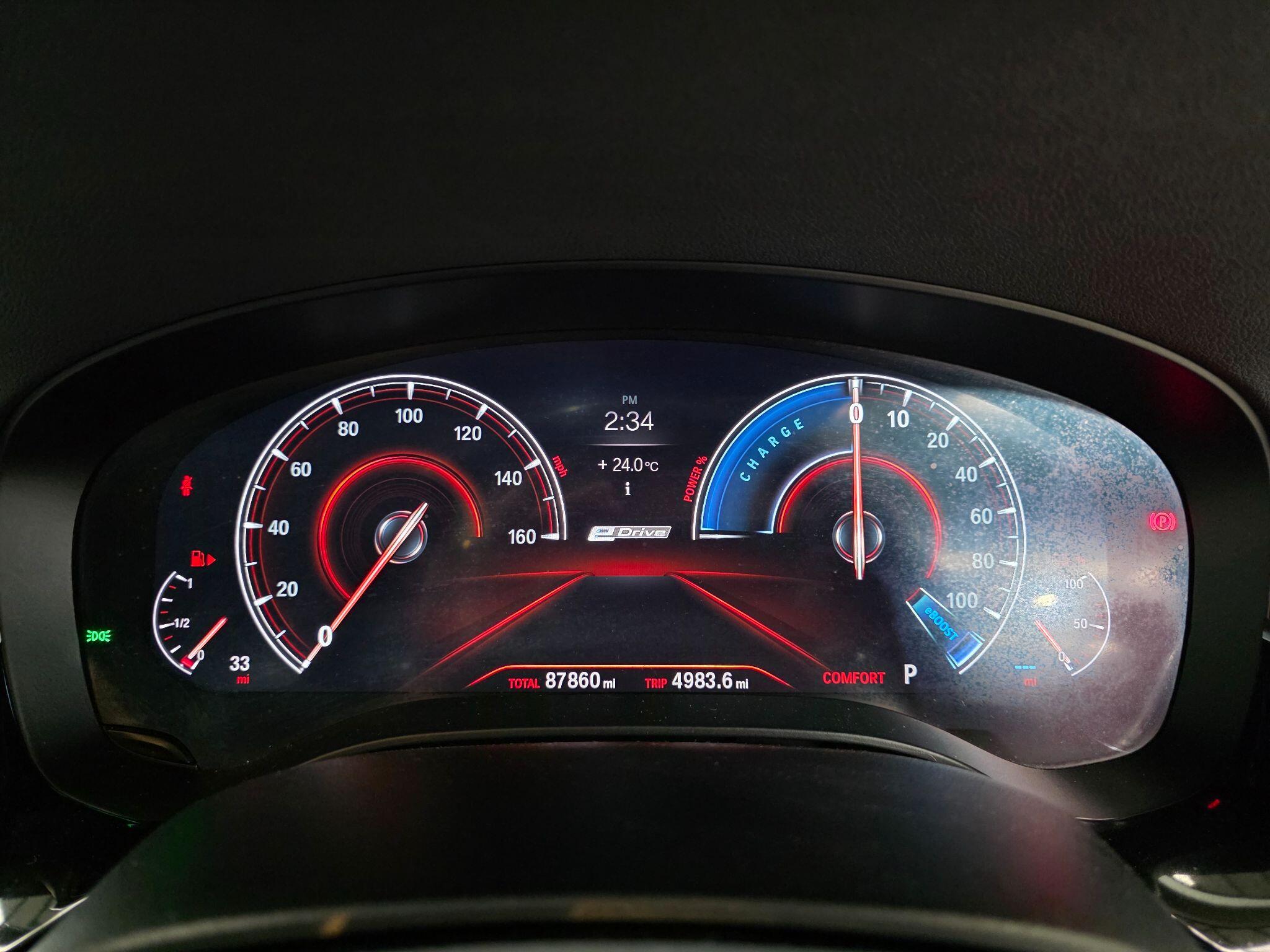 BMW 5 Series view 12