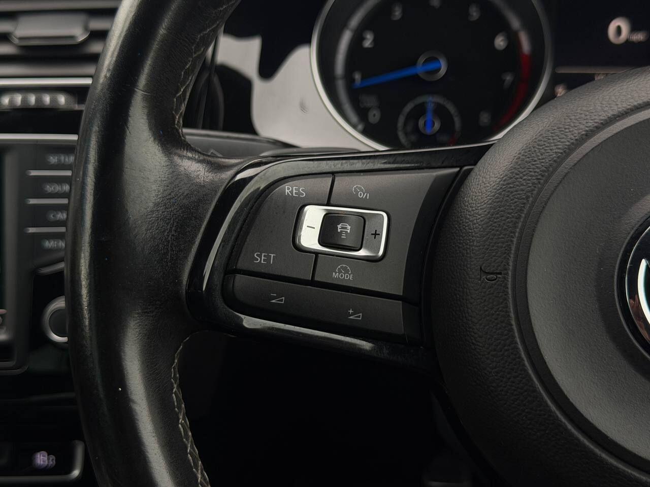 Volkswagen Golf view 33