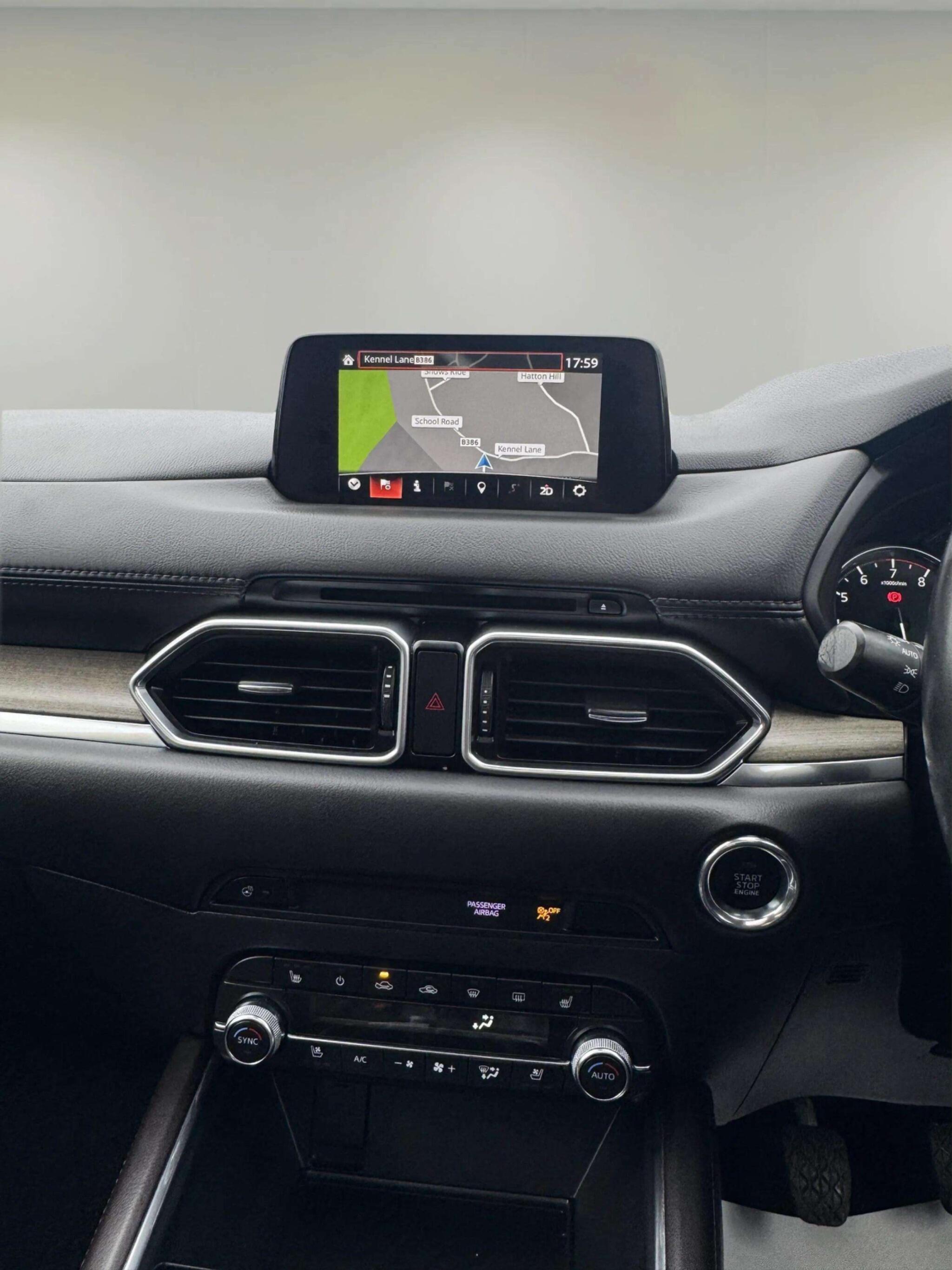 Mazda CX-5 view 8