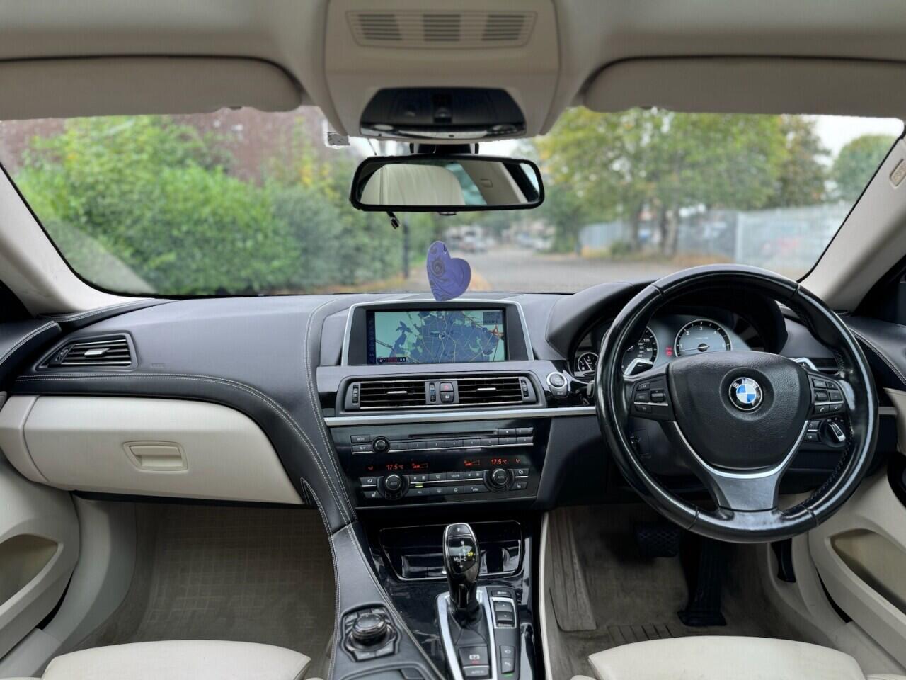 BMW 6 Series view 9