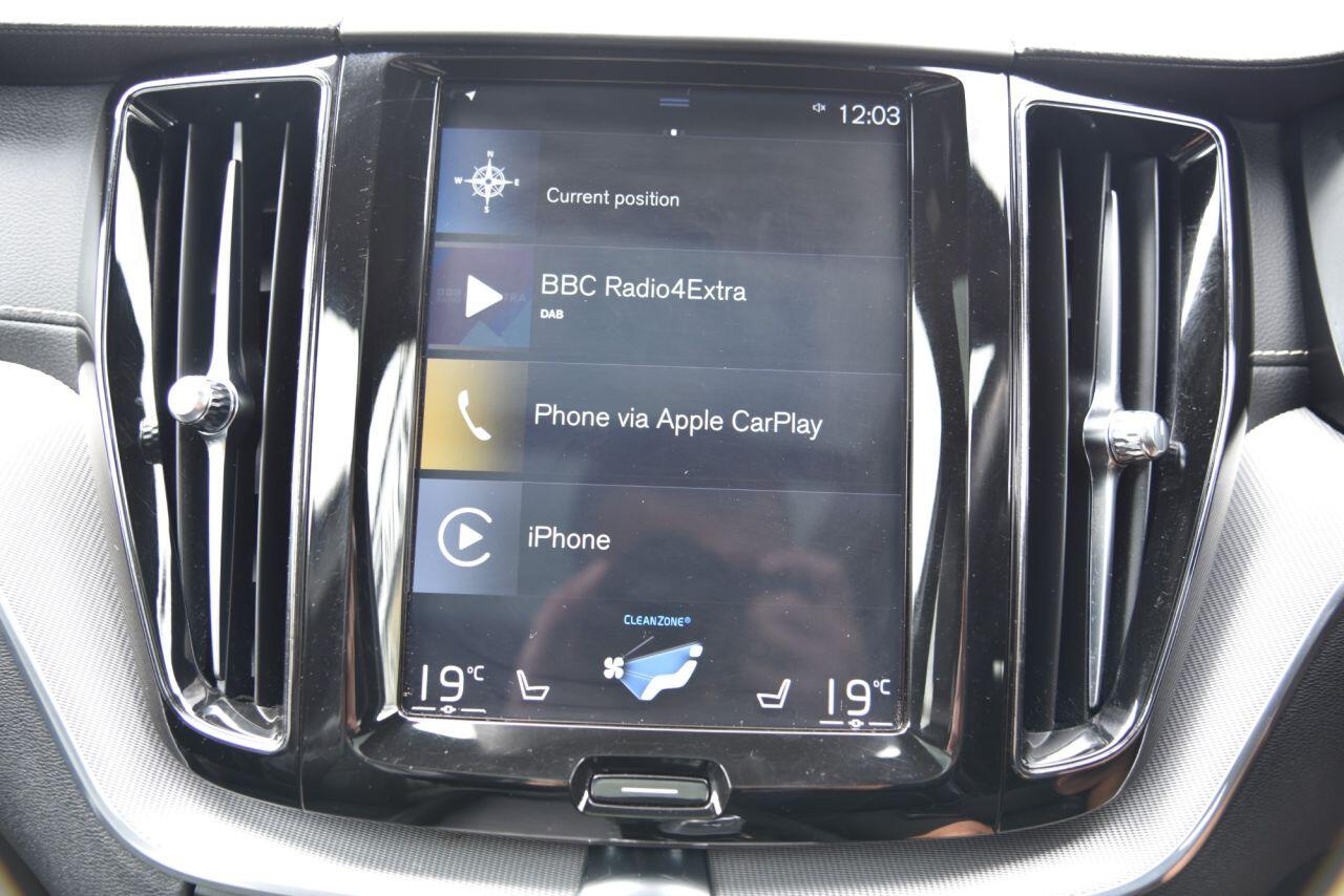 Volvo XC60 view 42