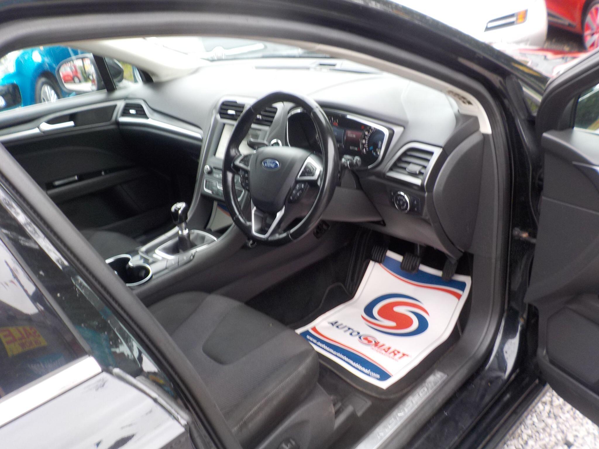 Ford Mondeo 2.0 TDCi Titanium Euro 6 (s/s) 5dr